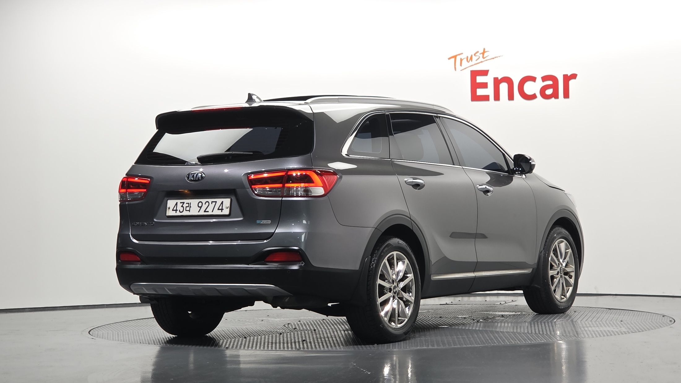 KIA SORENTO photo 2