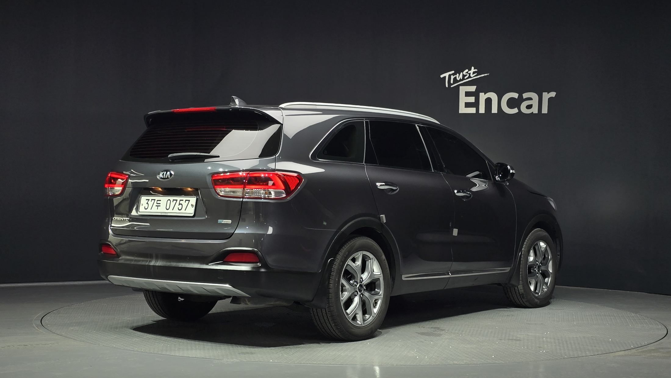 KIA SORENTO photo 2