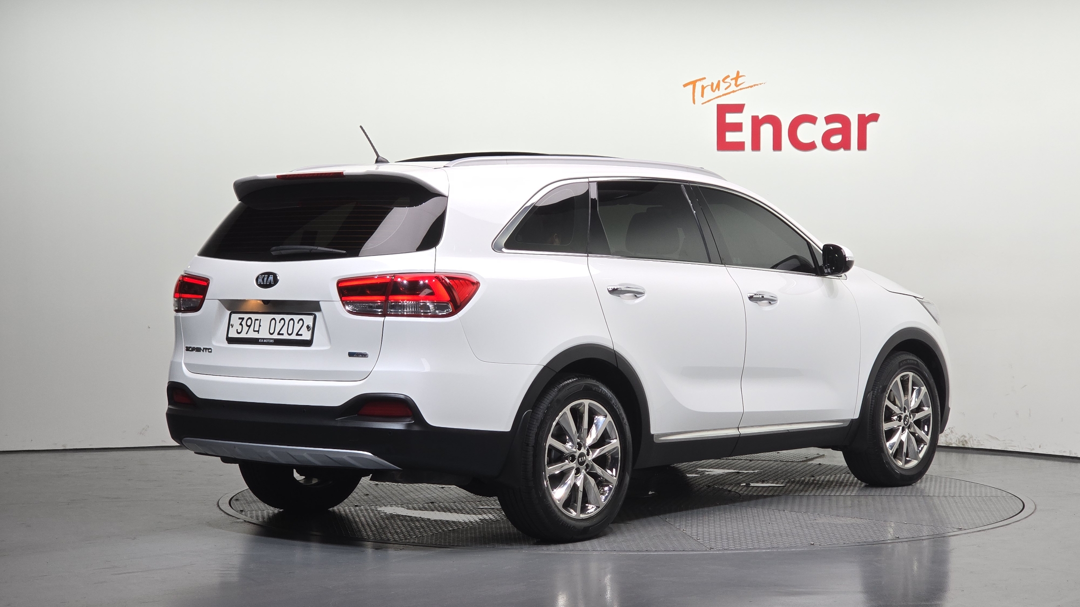 KIA SORENTO photo 2
