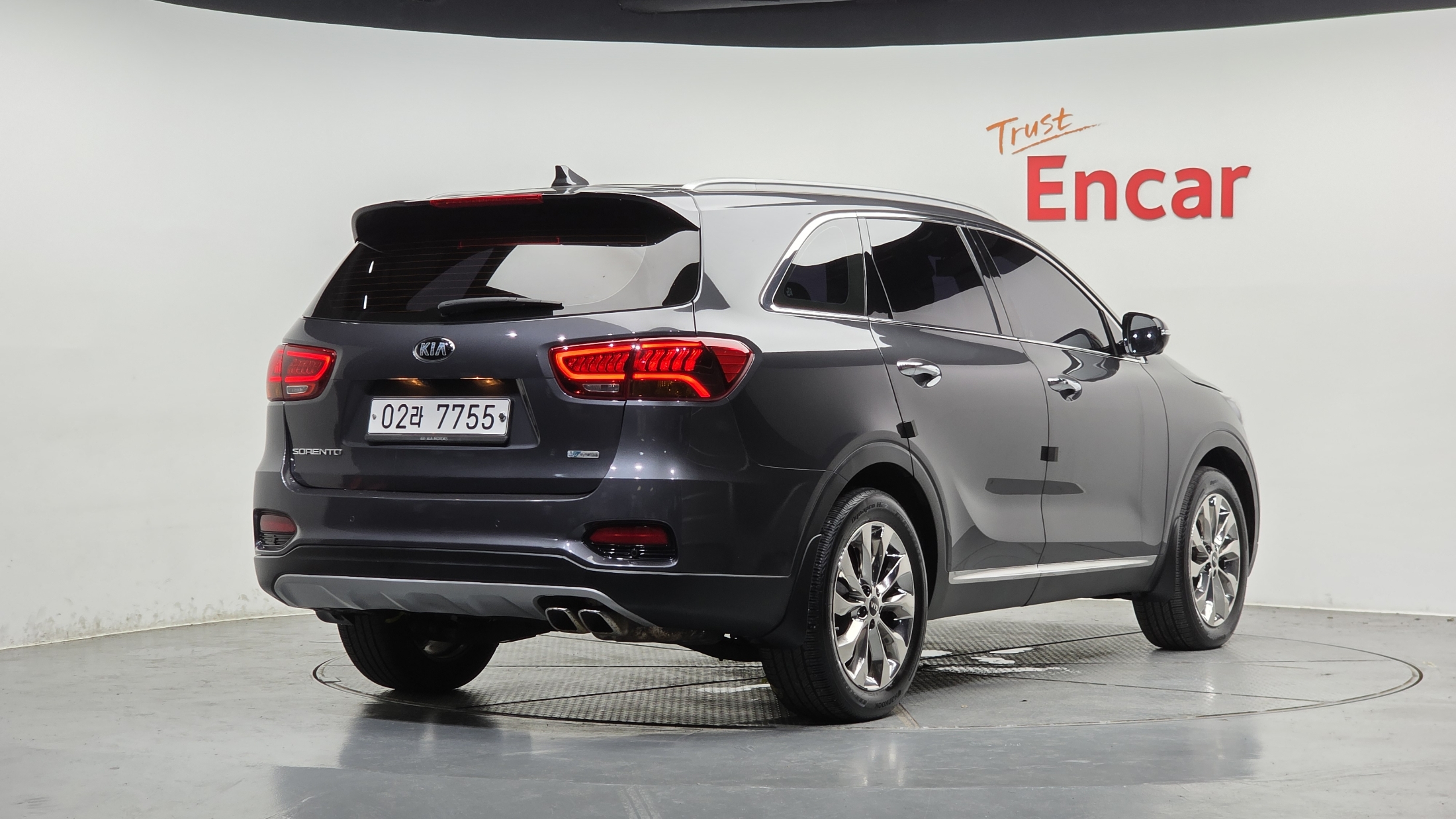 KIA SORENTO photo 2