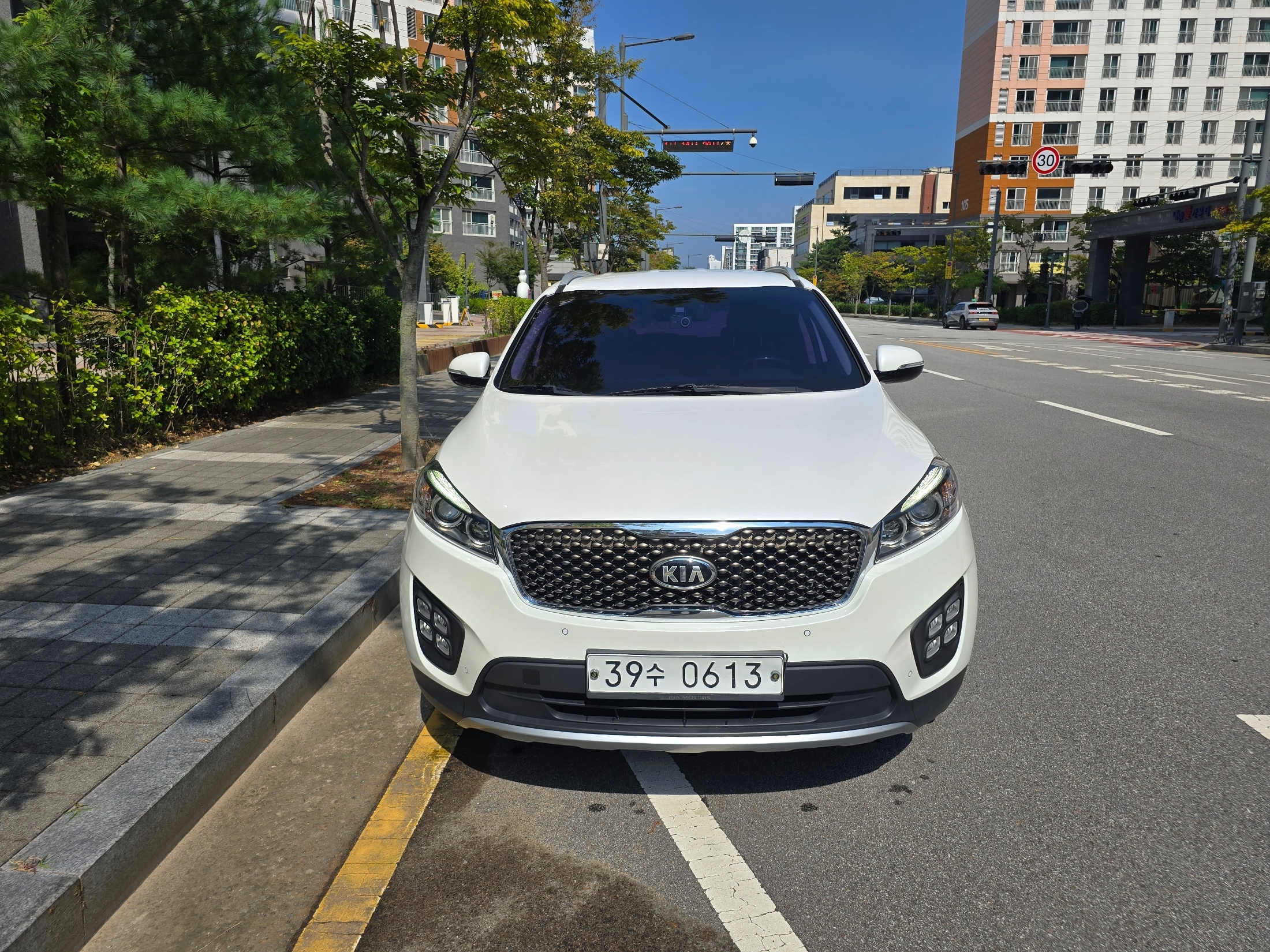 KIA SORENTO photo 2