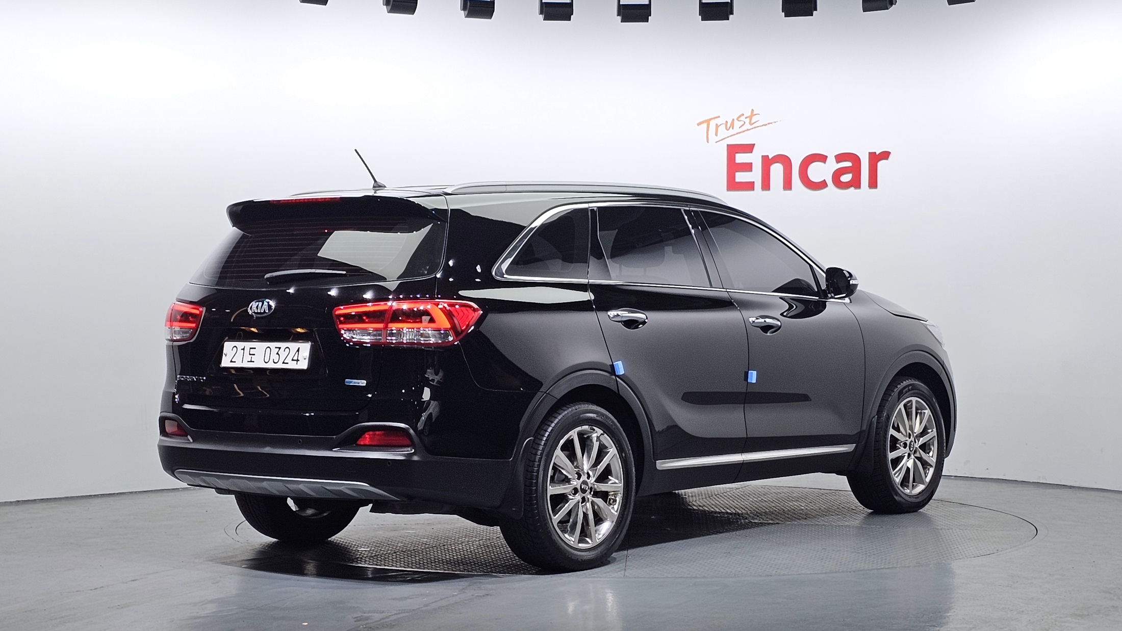 KIA SORENTO photo 2