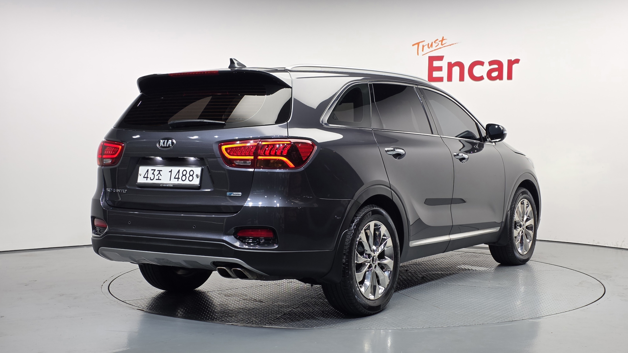 KIA SORENTO photo 2