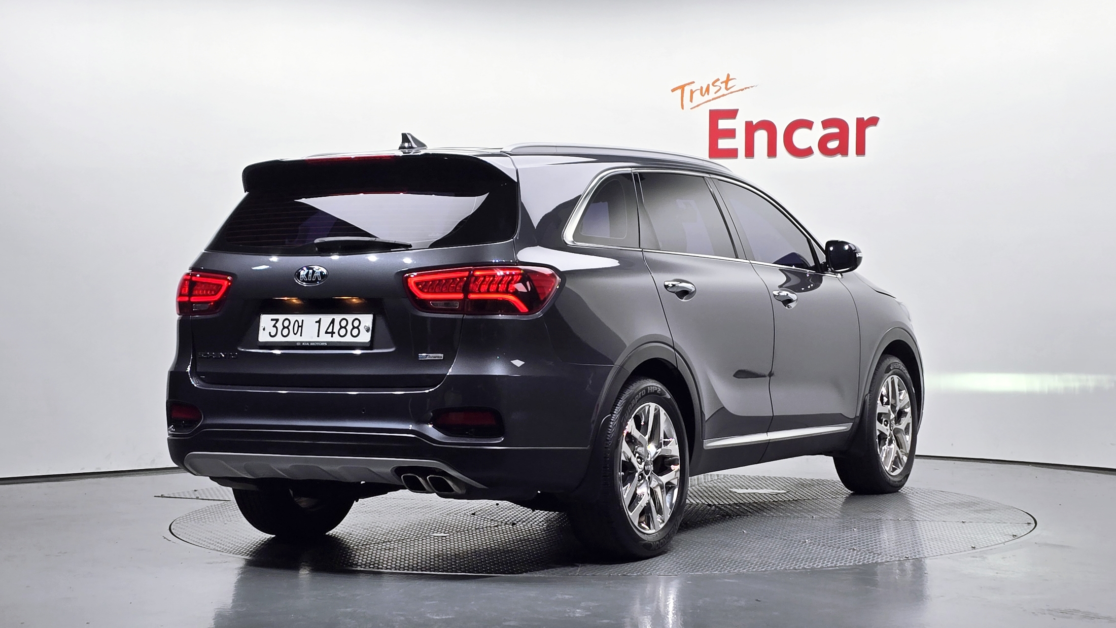 KIA SORENTO photo 2