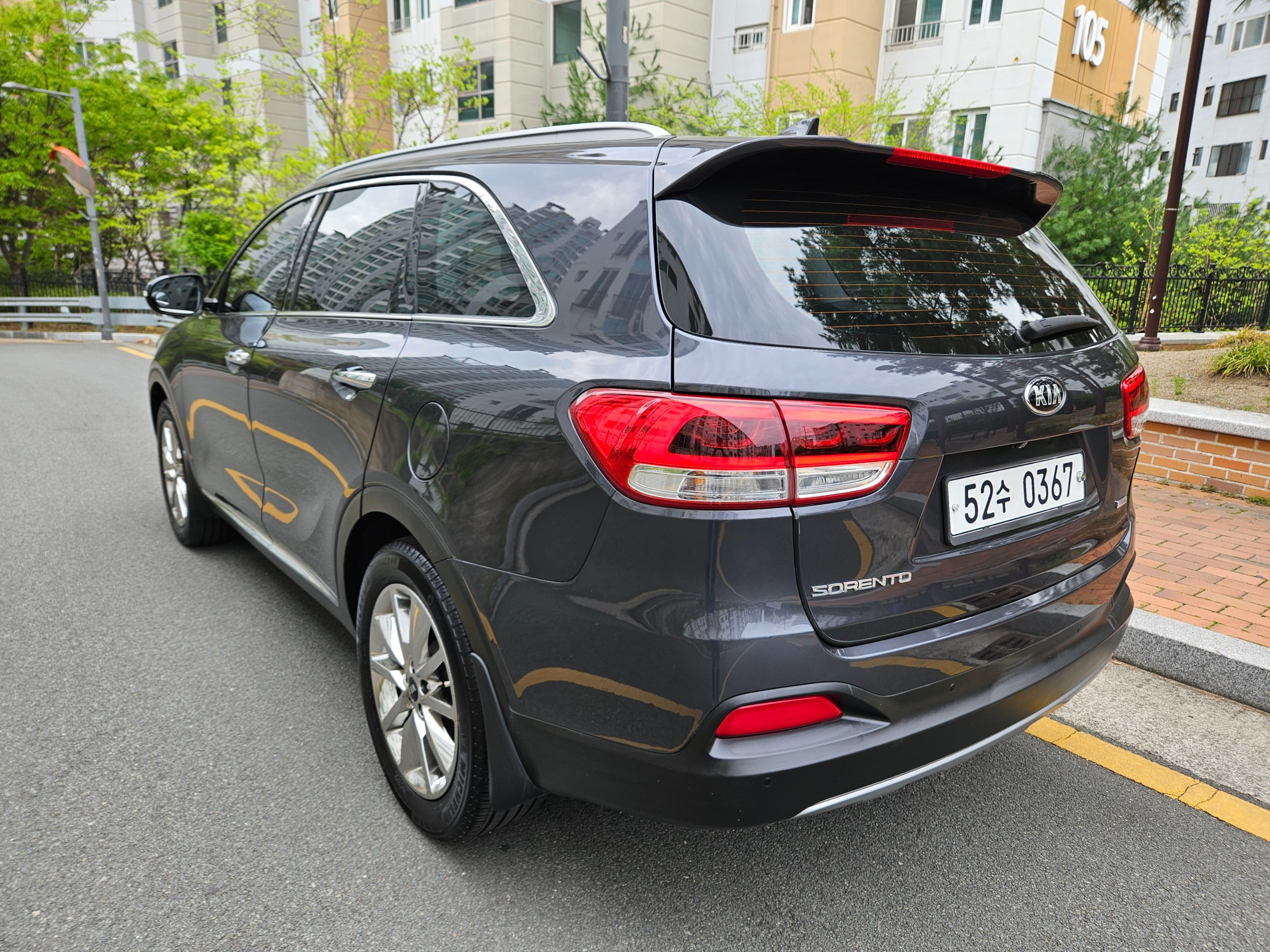 KIA SORENTO photo 2
