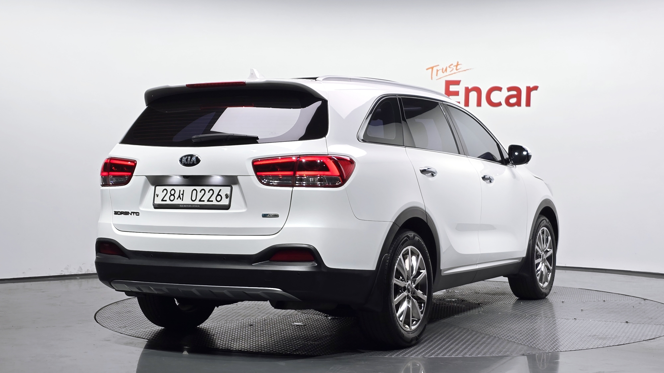 KIA SORENTO photo 2