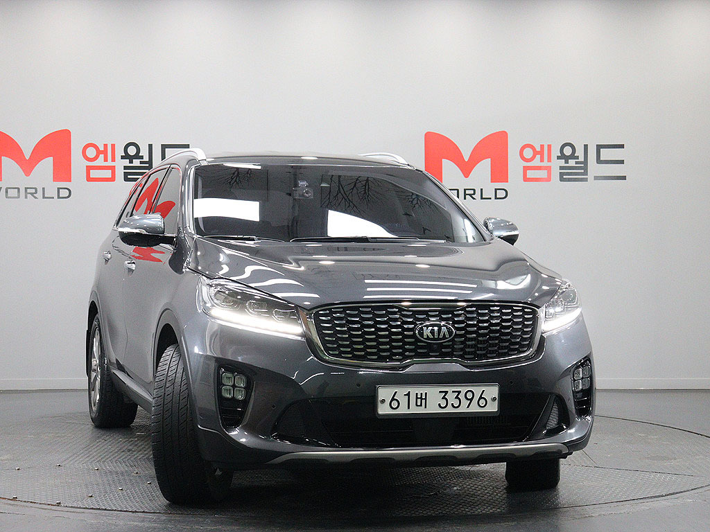 KIA SORENTO photo 2