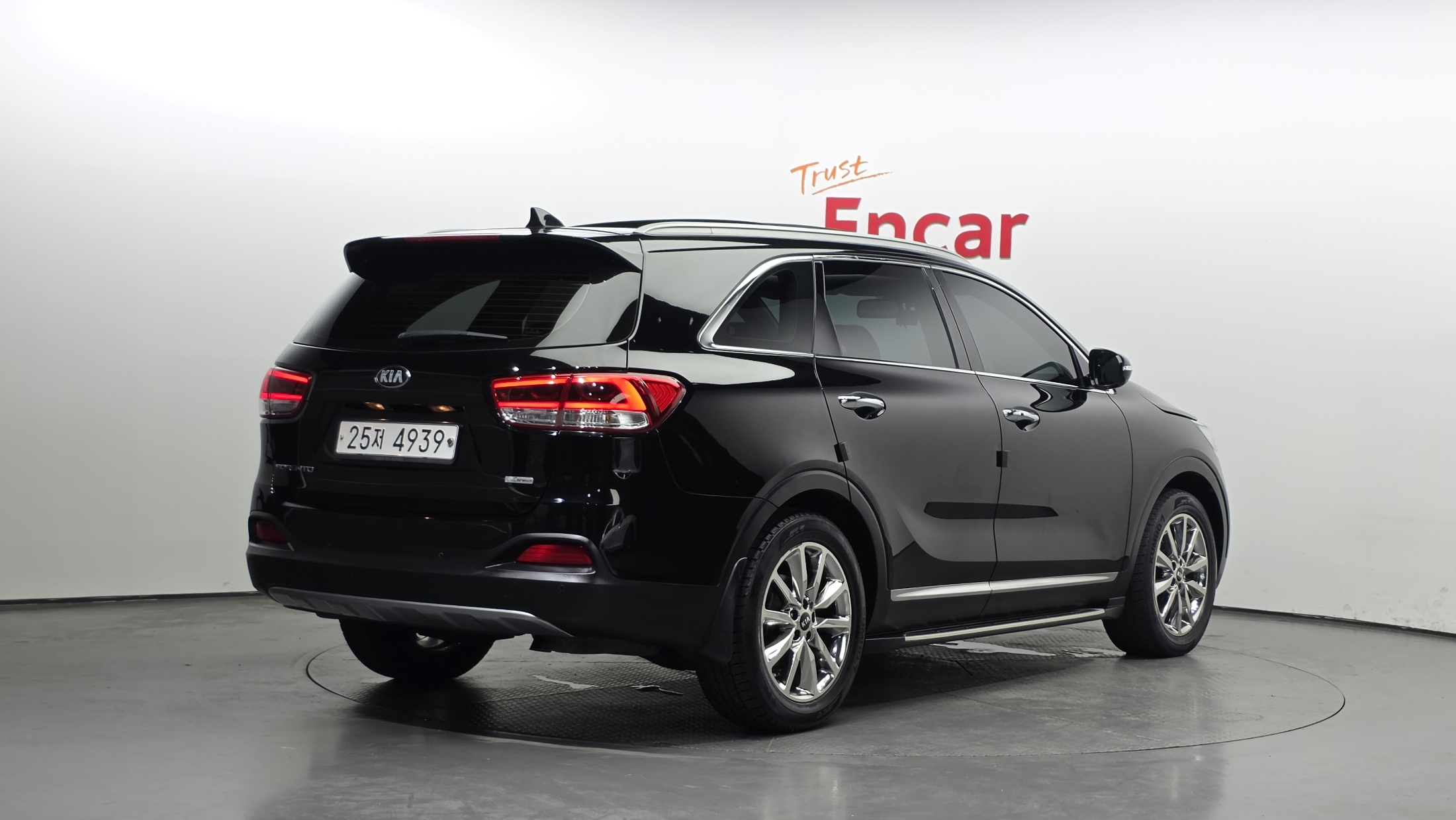 KIA SORENTO photo 2