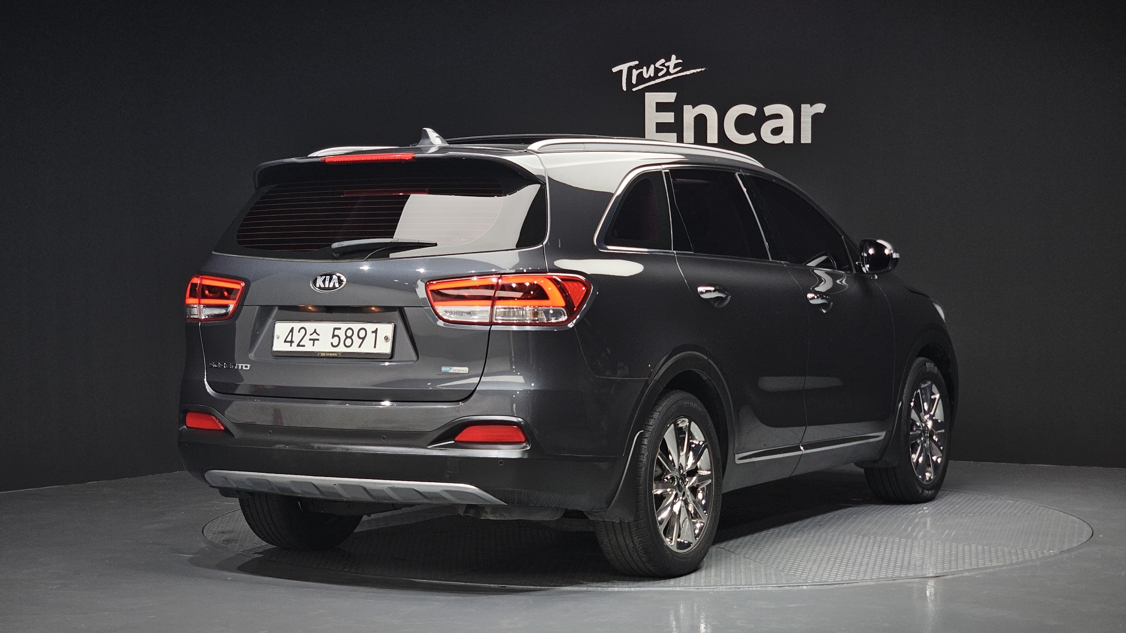 KIA SORENTO photo 2