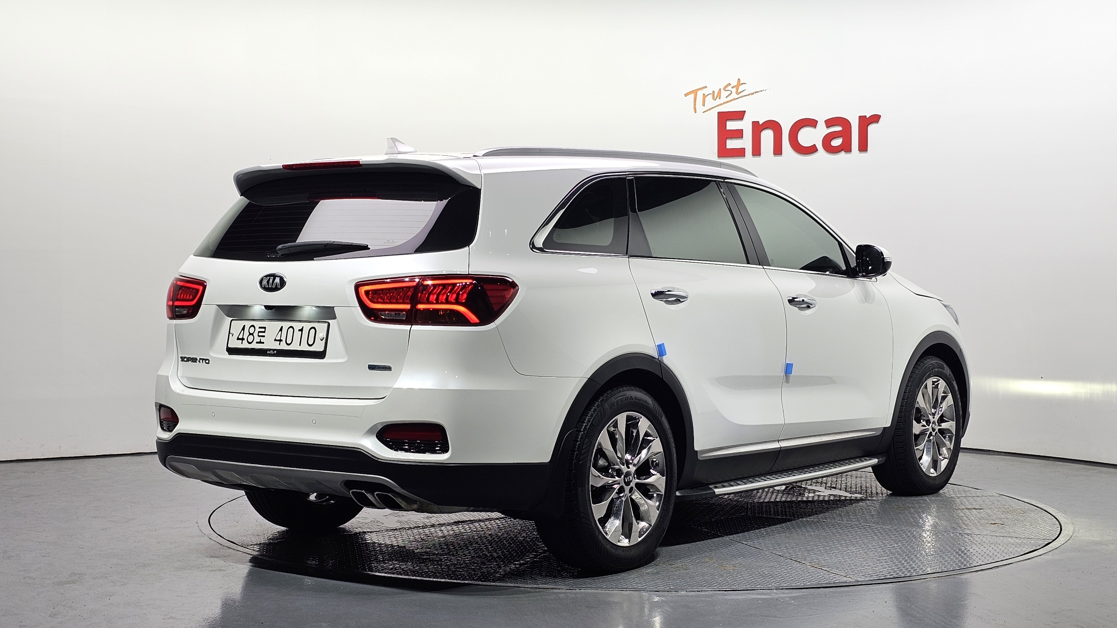 KIA SORENTO photo 2