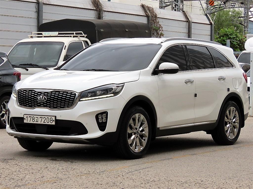 KIA SORENTO photo 2