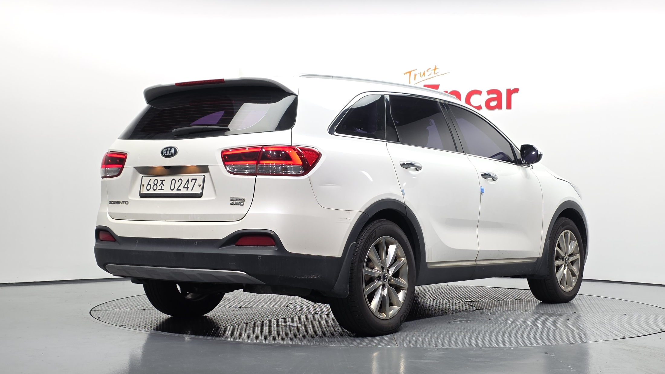 KIA SORENTO photo 2