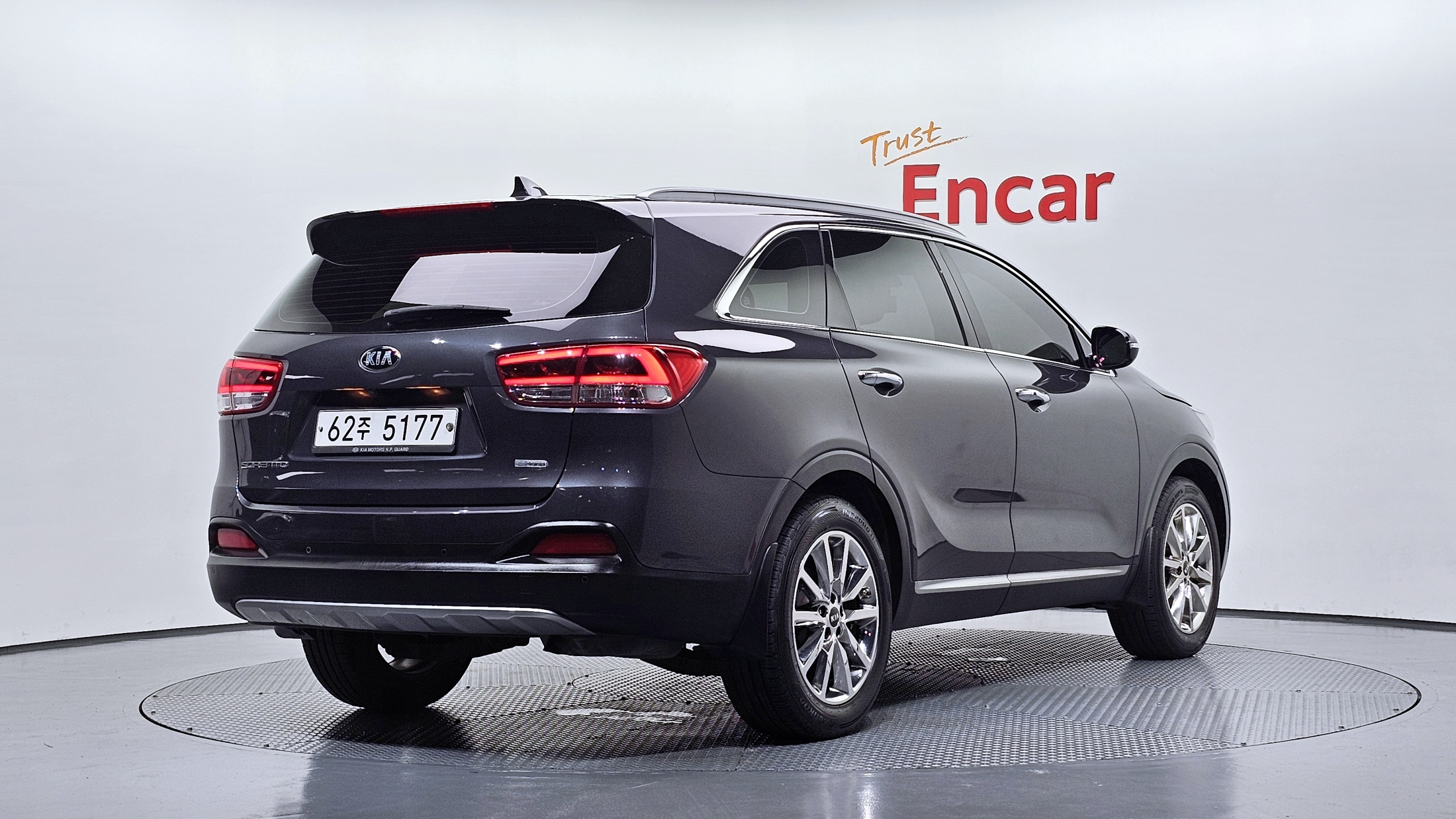 KIA SORENTO photo 2