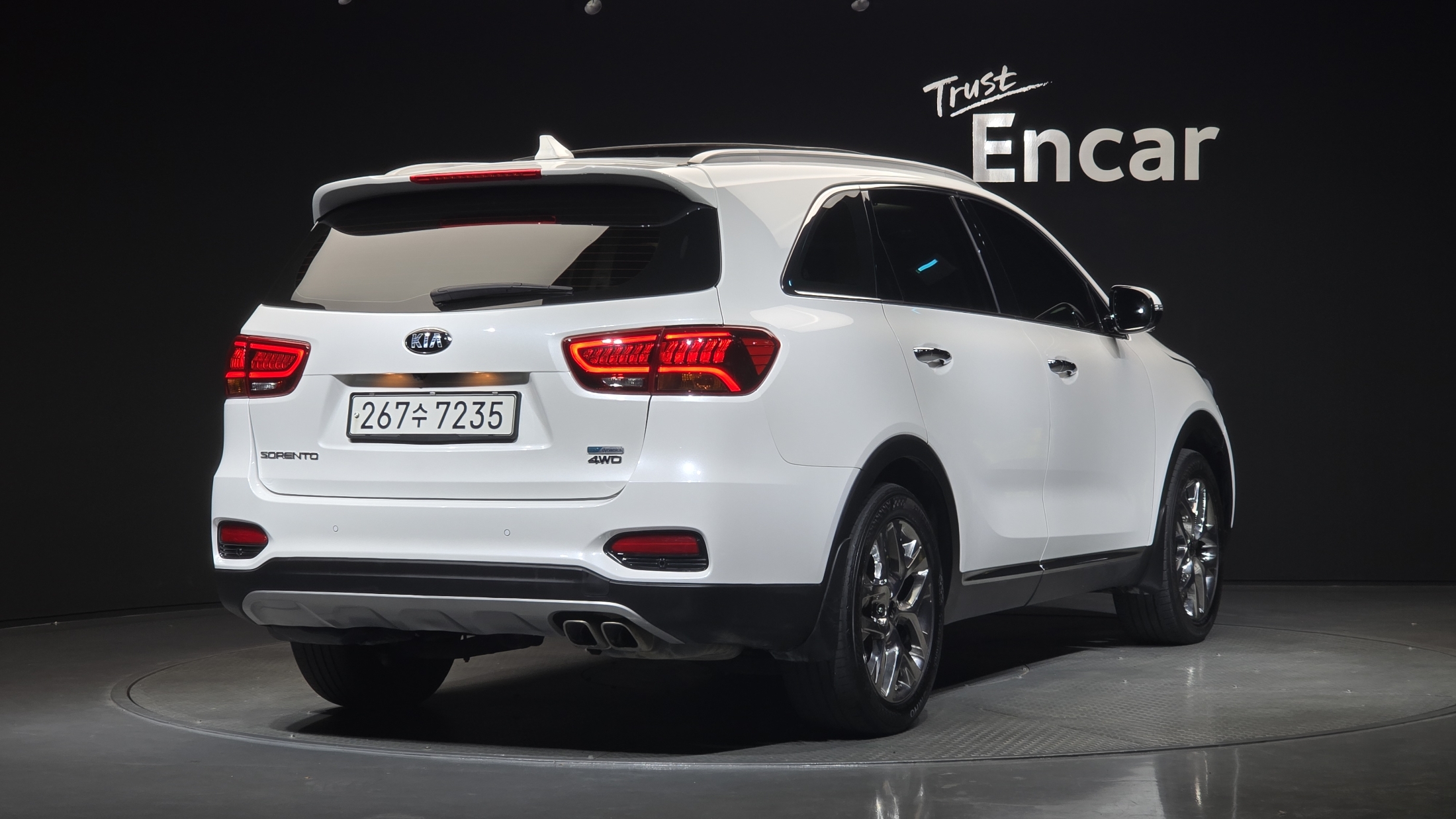 KIA SORENTO photo 2