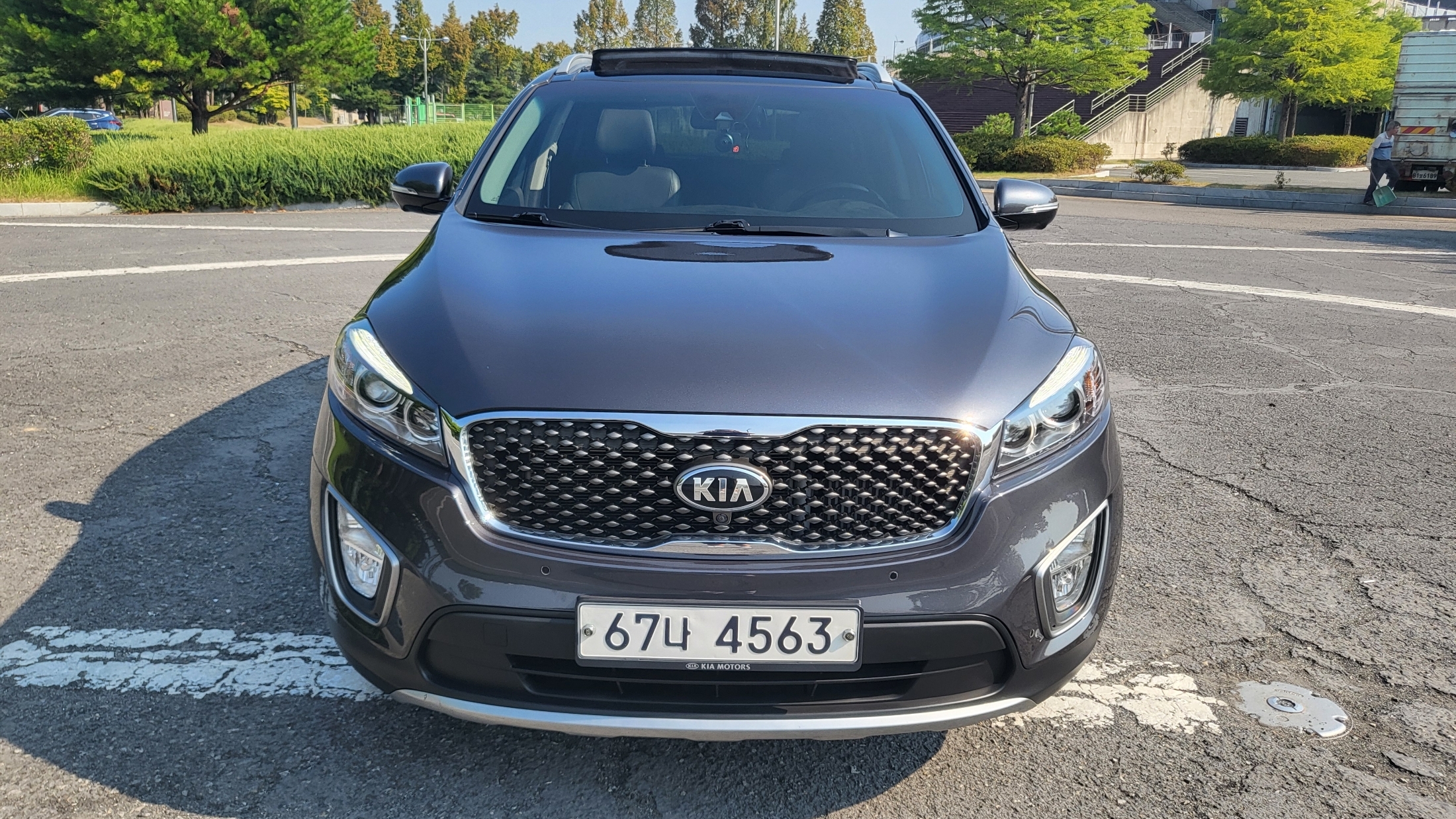 KIA SORENTO photo 2