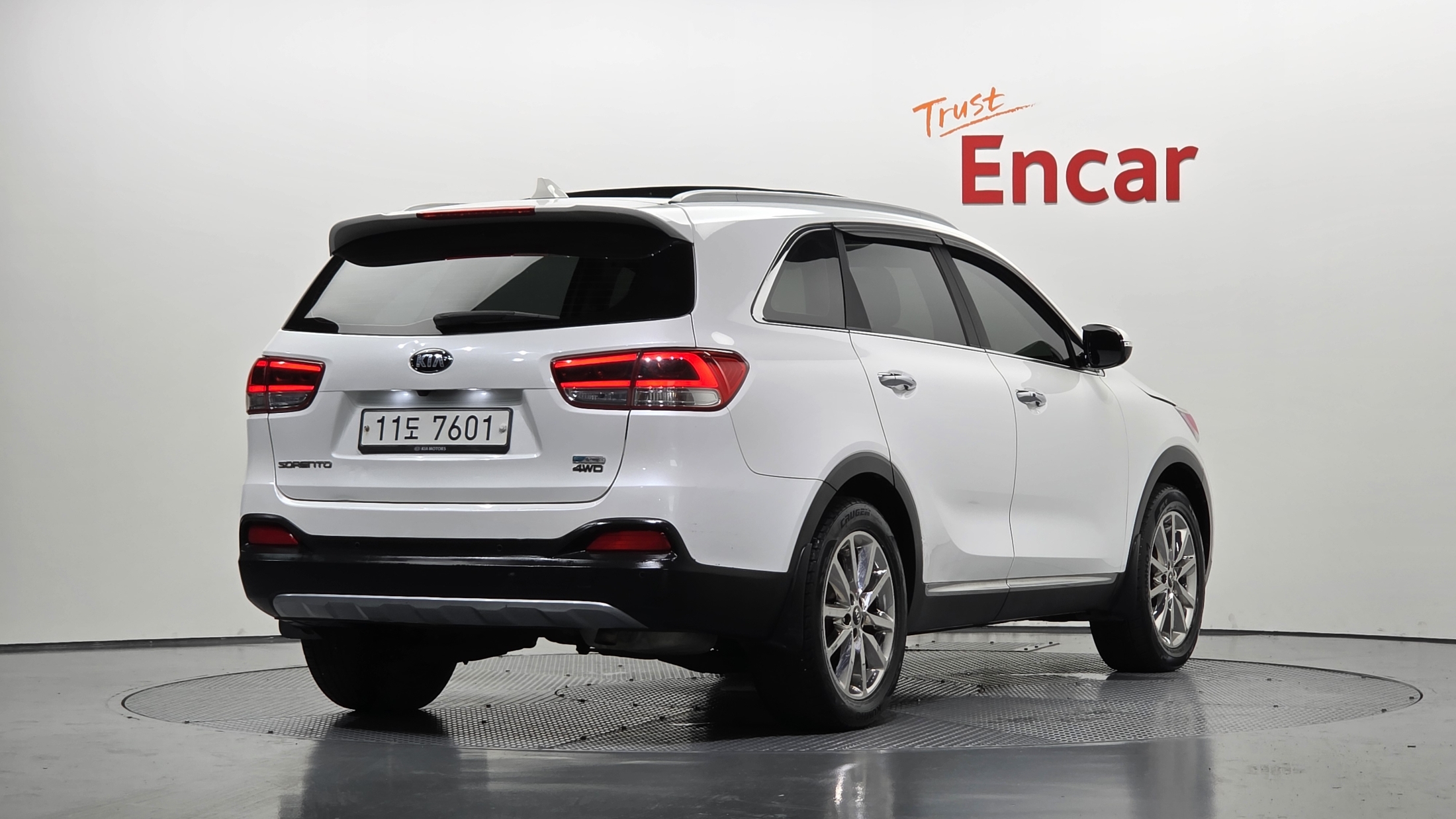 KIA SORENTO photo 2