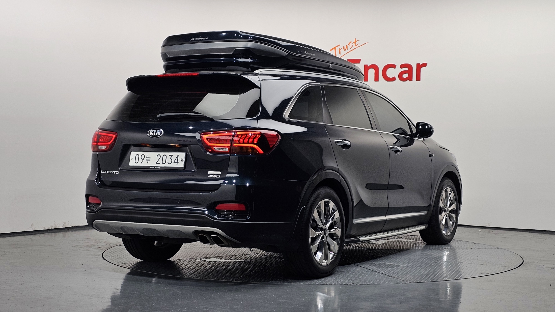 KIA SORENTO photo 2