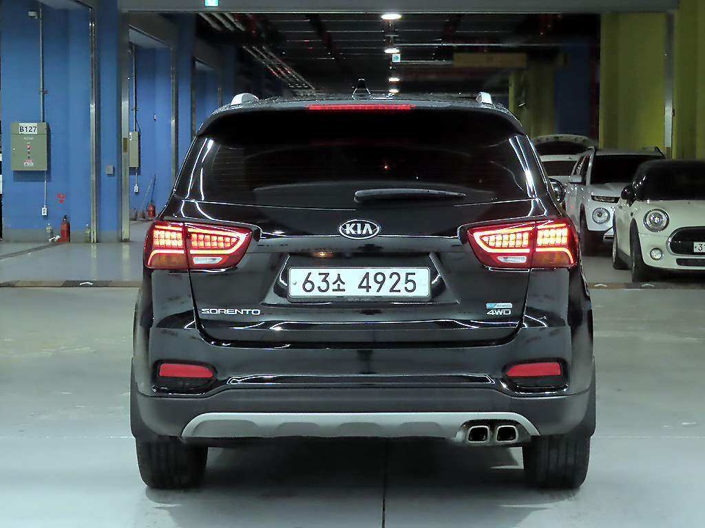 KIA SORENTO photo 2