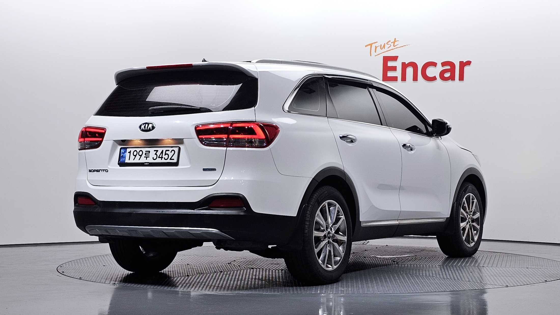 KIA SORENTO photo 2