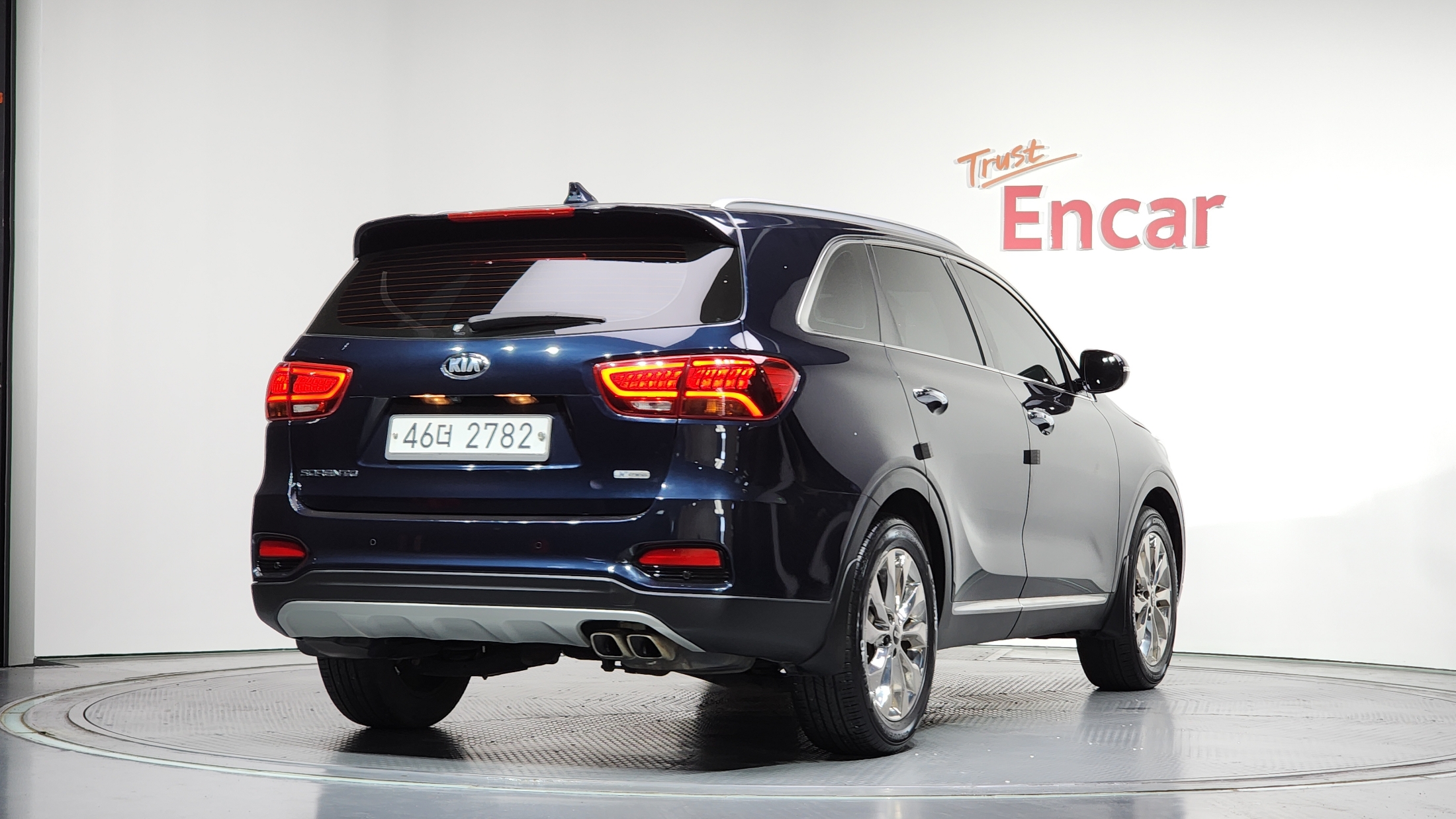 KIA SORENTO photo 2