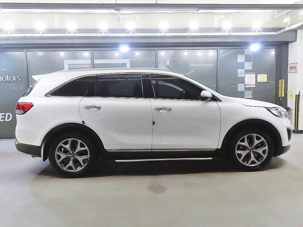 KIA SORENTO photo 3
