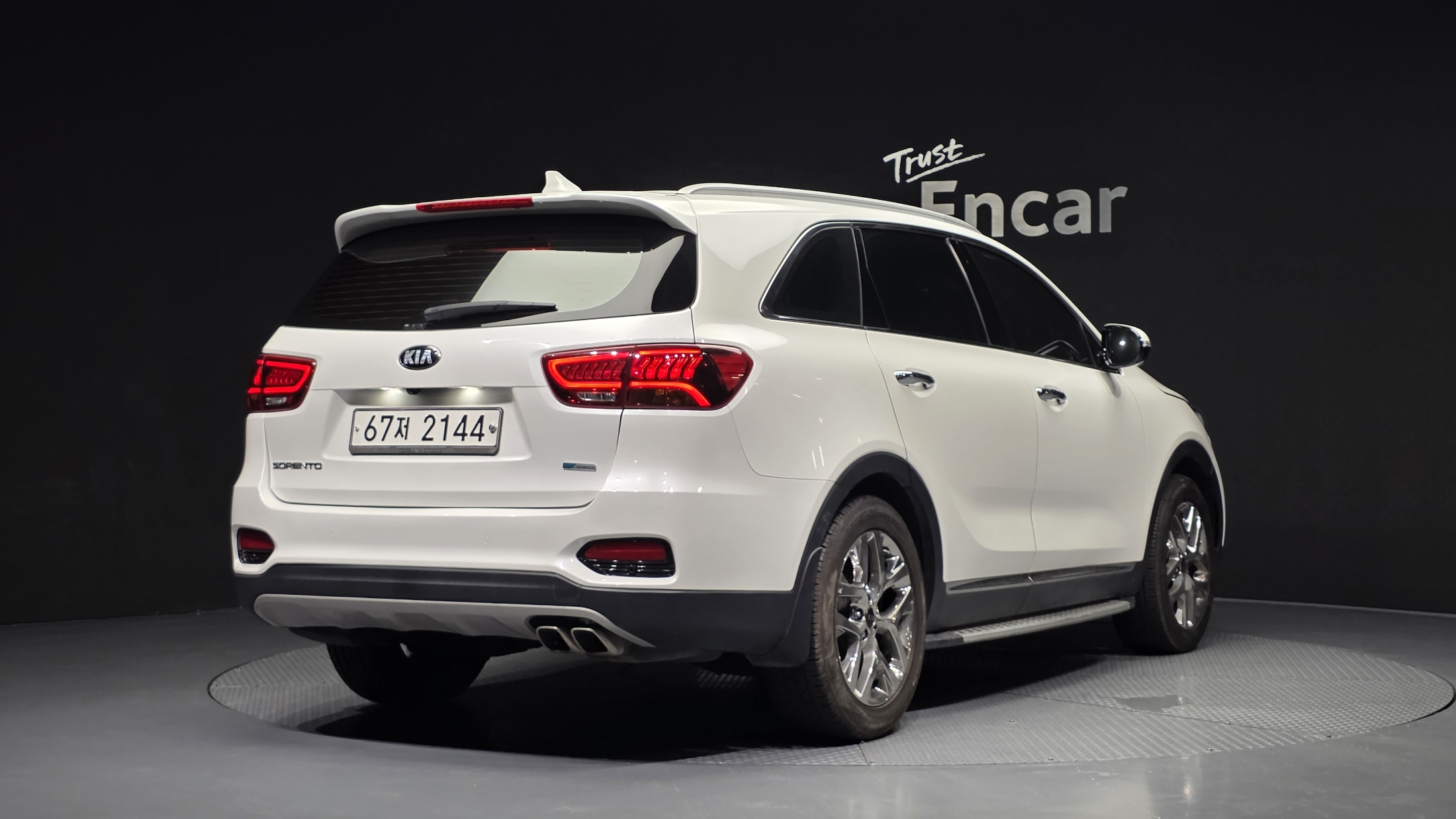 KIA SORENTO photo 2