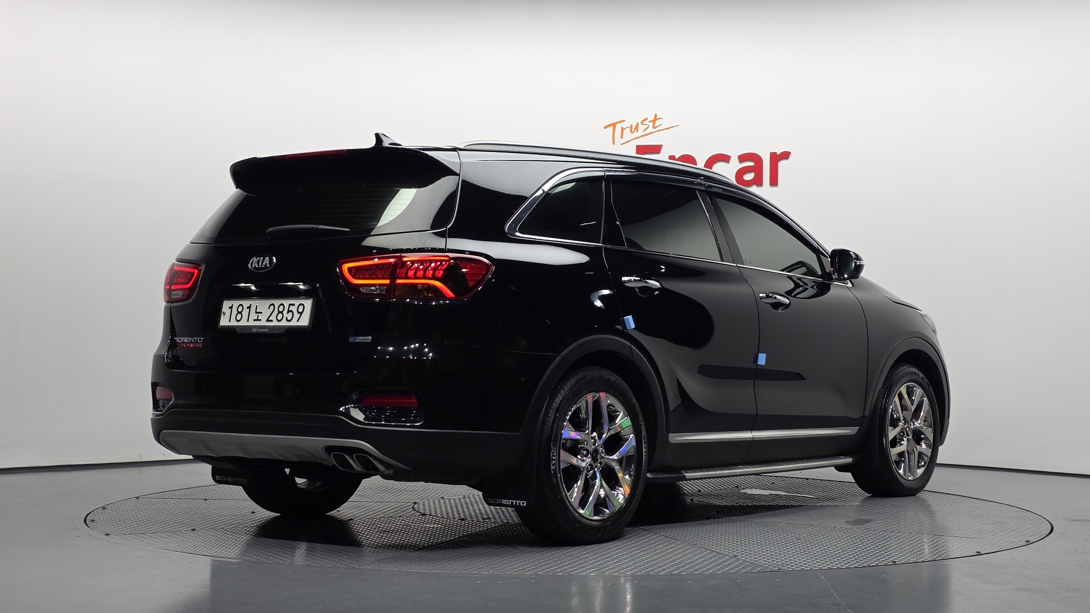KIA SORENTO photo 2