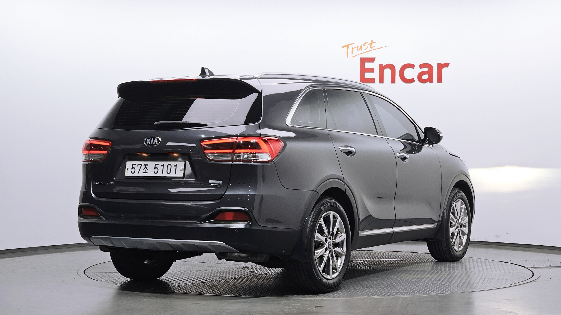 KIA SORENTO photo 2