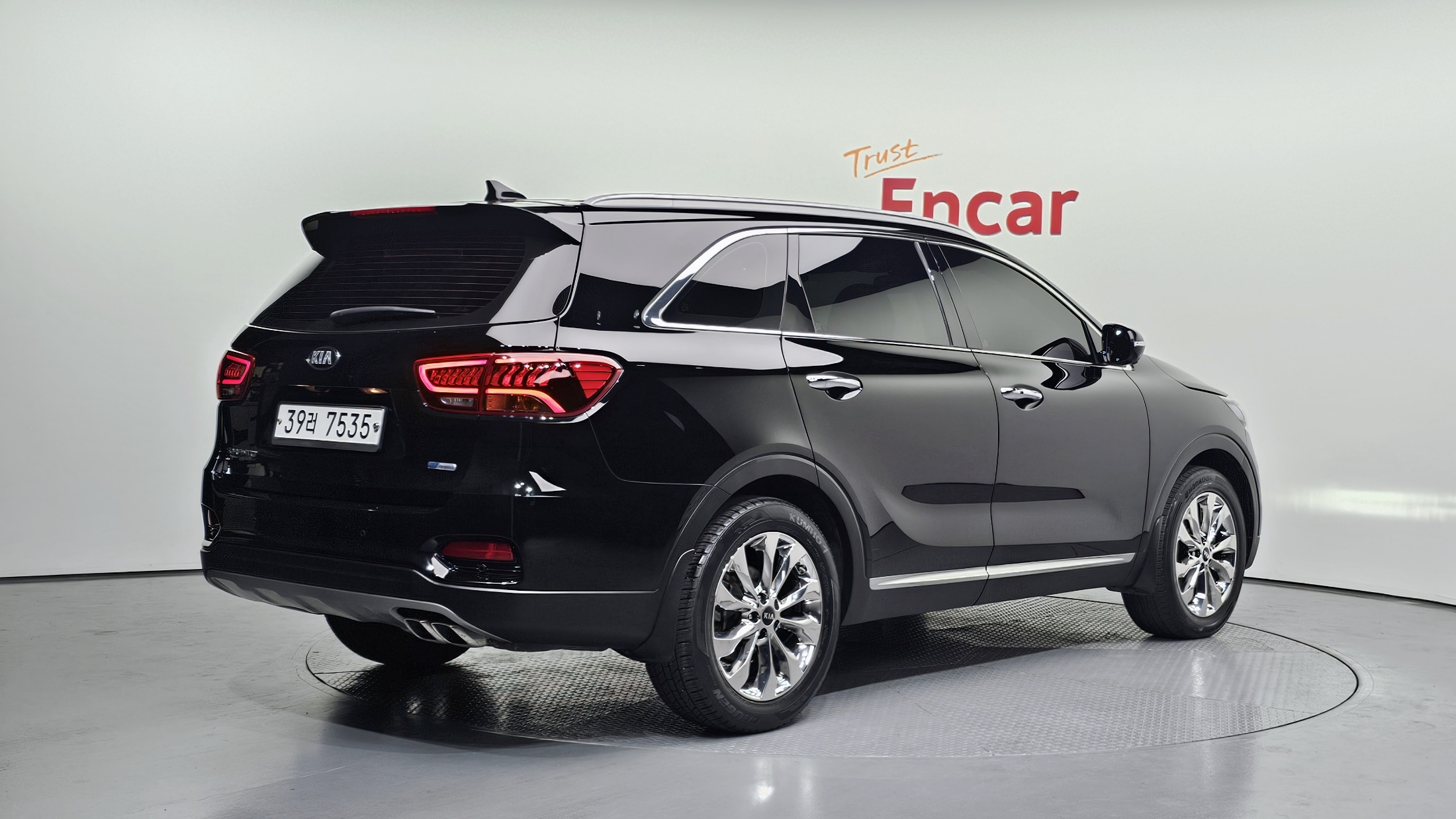 KIA SORENTO photo 2
