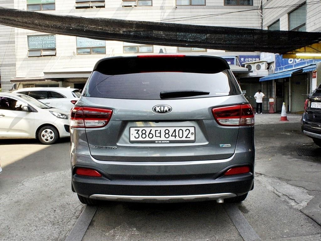 KIA SORENTO photo 3
