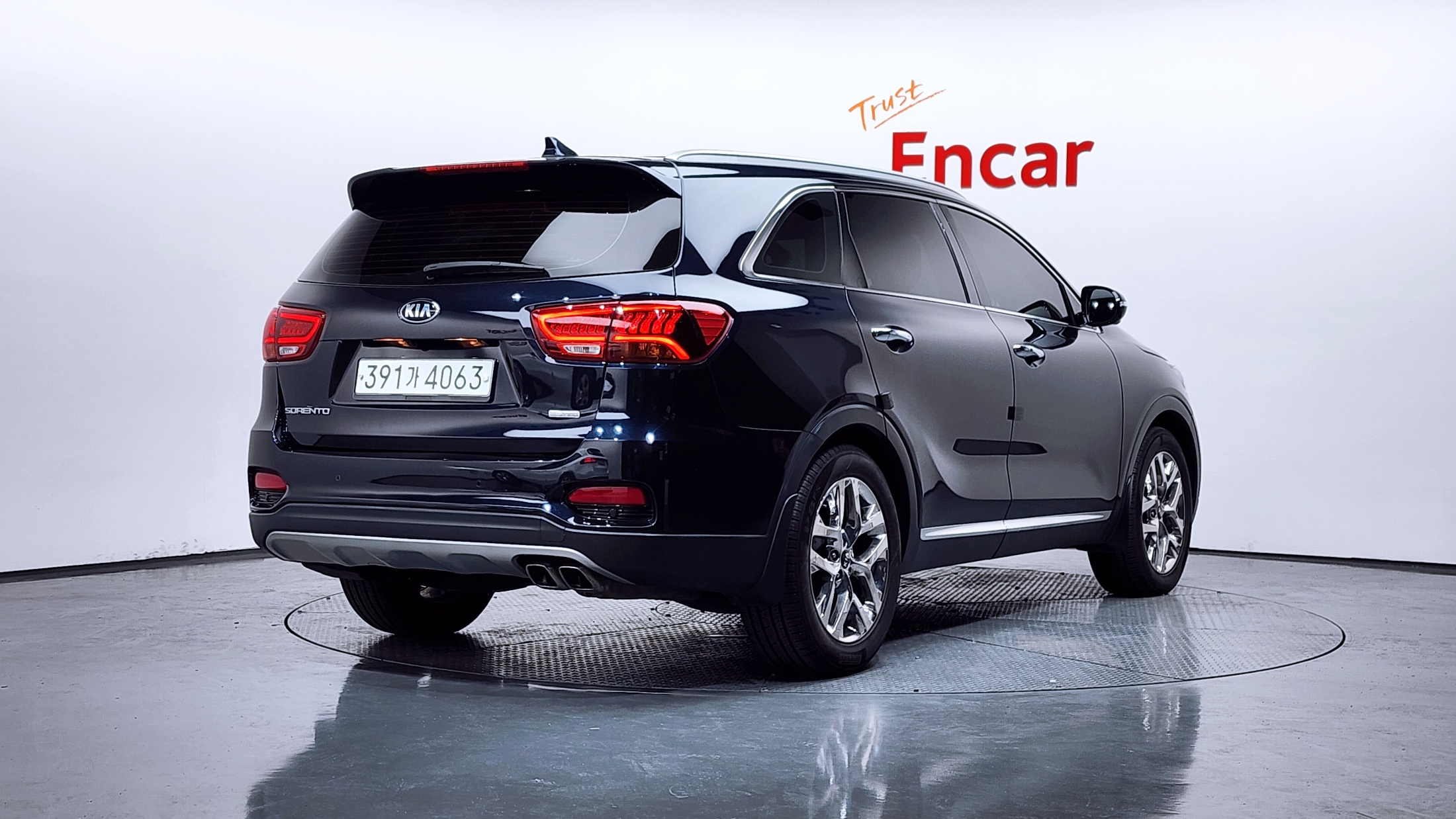 KIA SORENTO photo 2