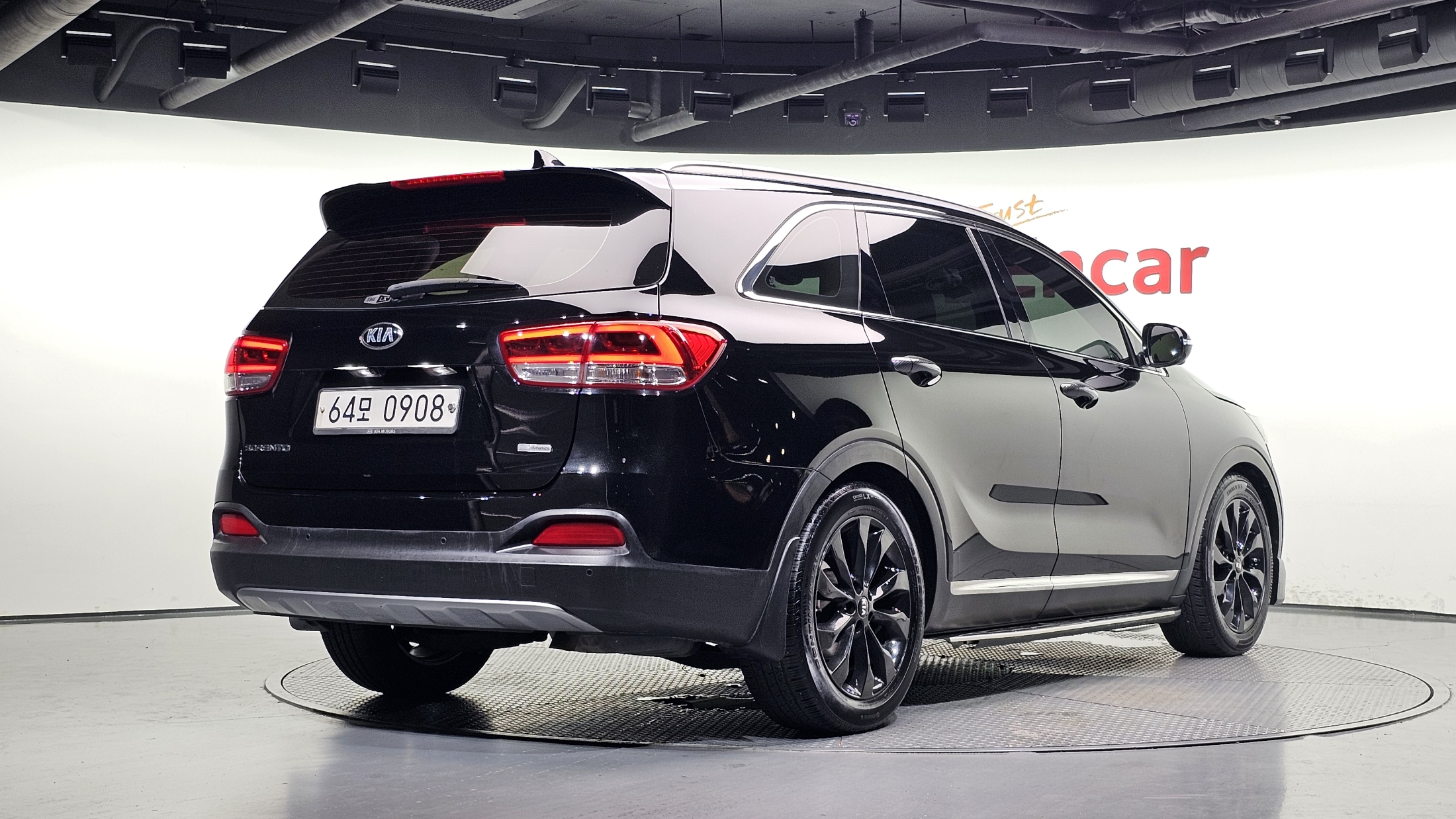 KIA SORENTO photo 2