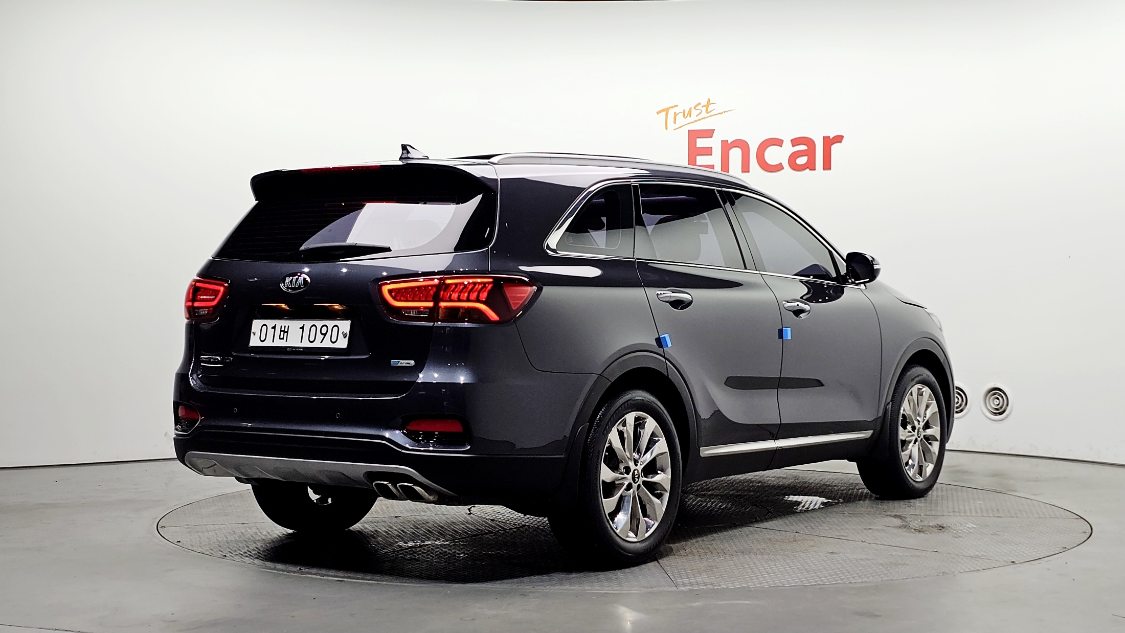 KIA SORENTO photo 2