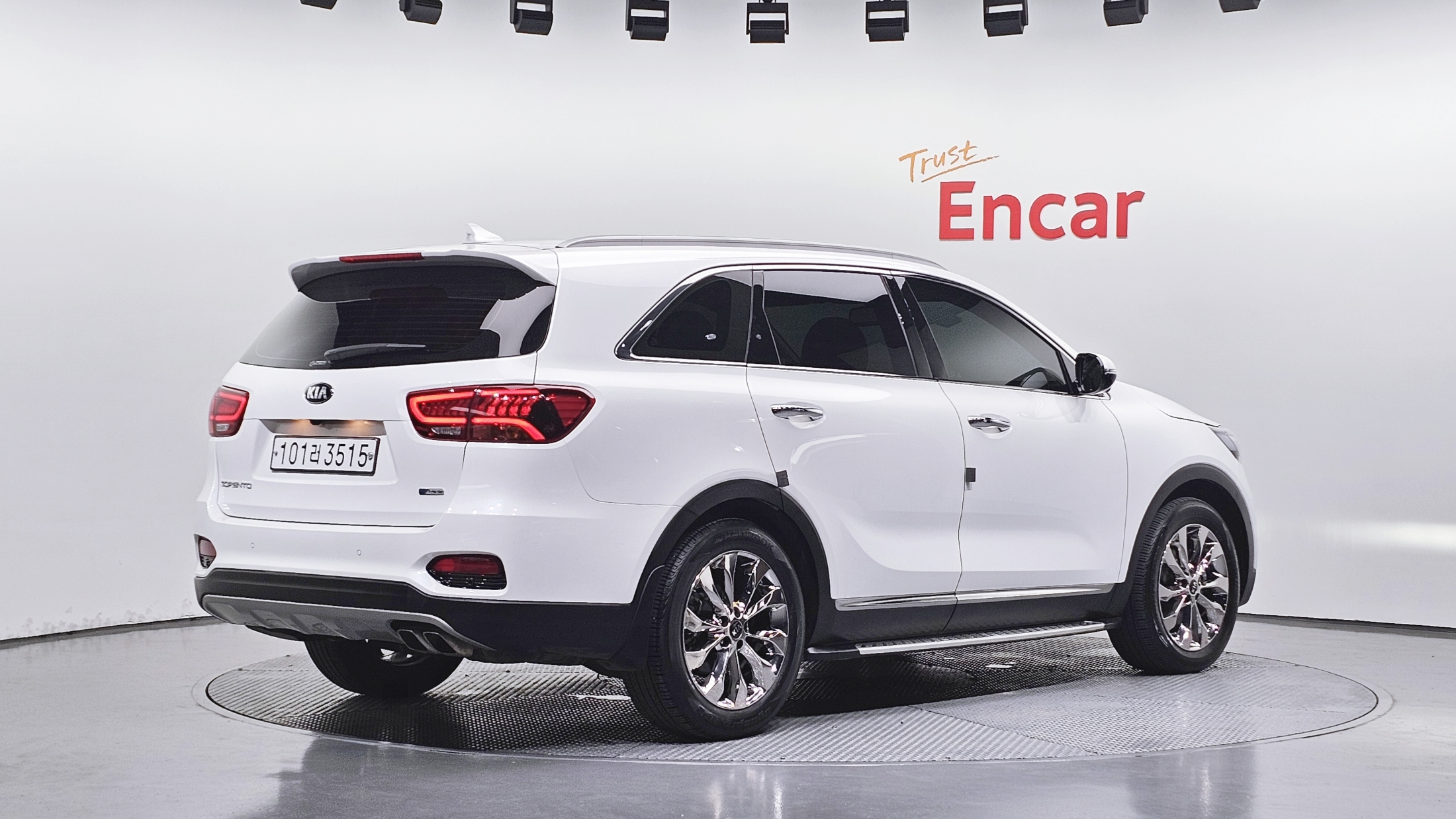 KIA SORENTO photo 2