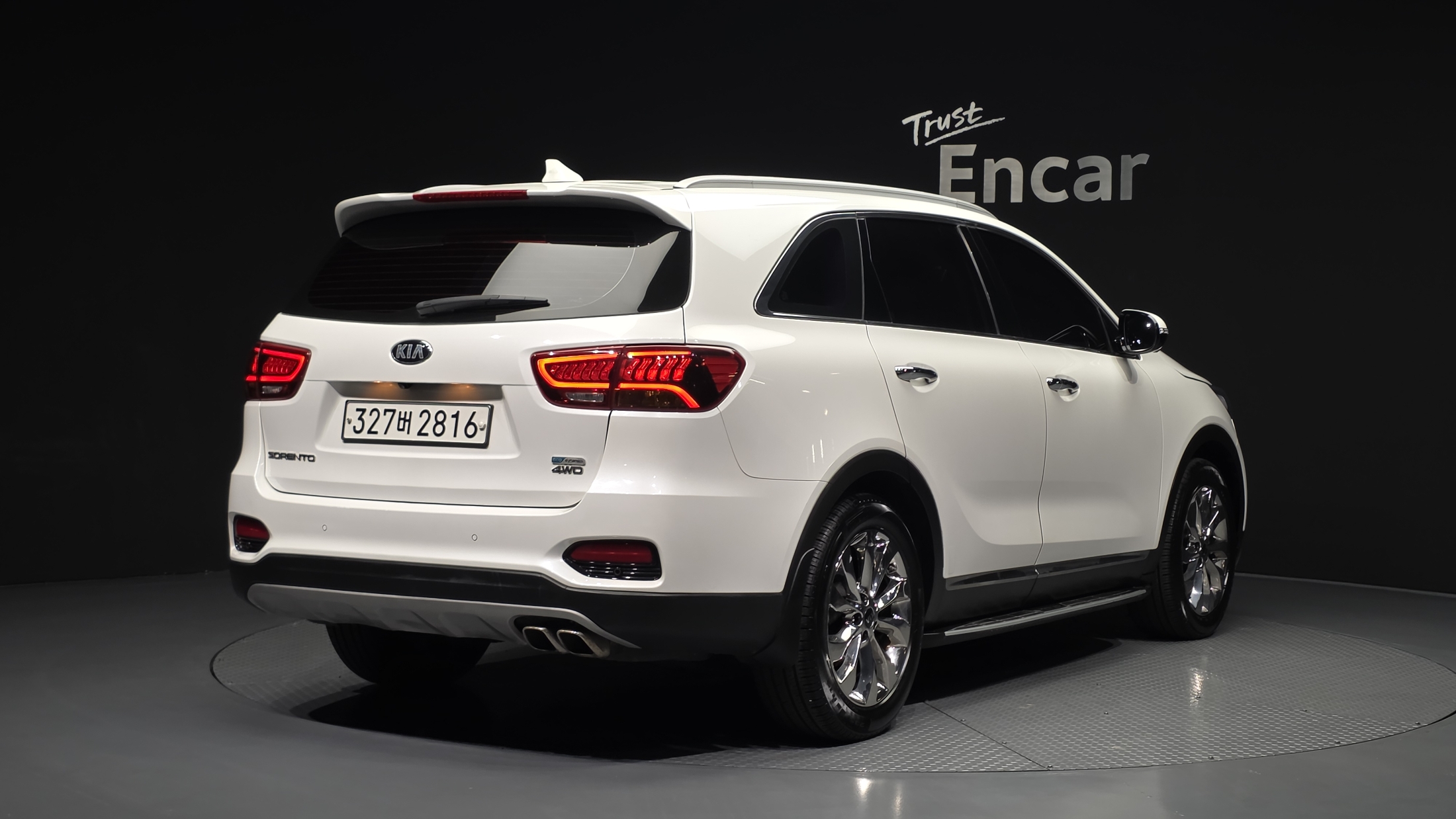 KIA SORENTO photo 2