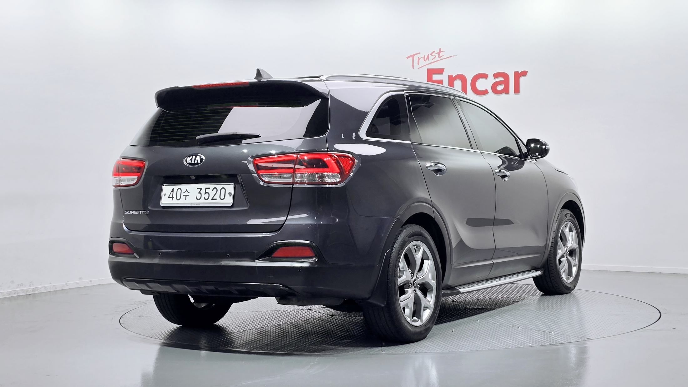 KIA SORENTO photo 2