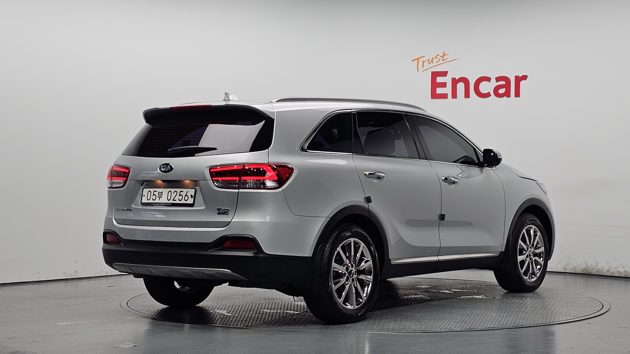 KIA SORENTO photo 2