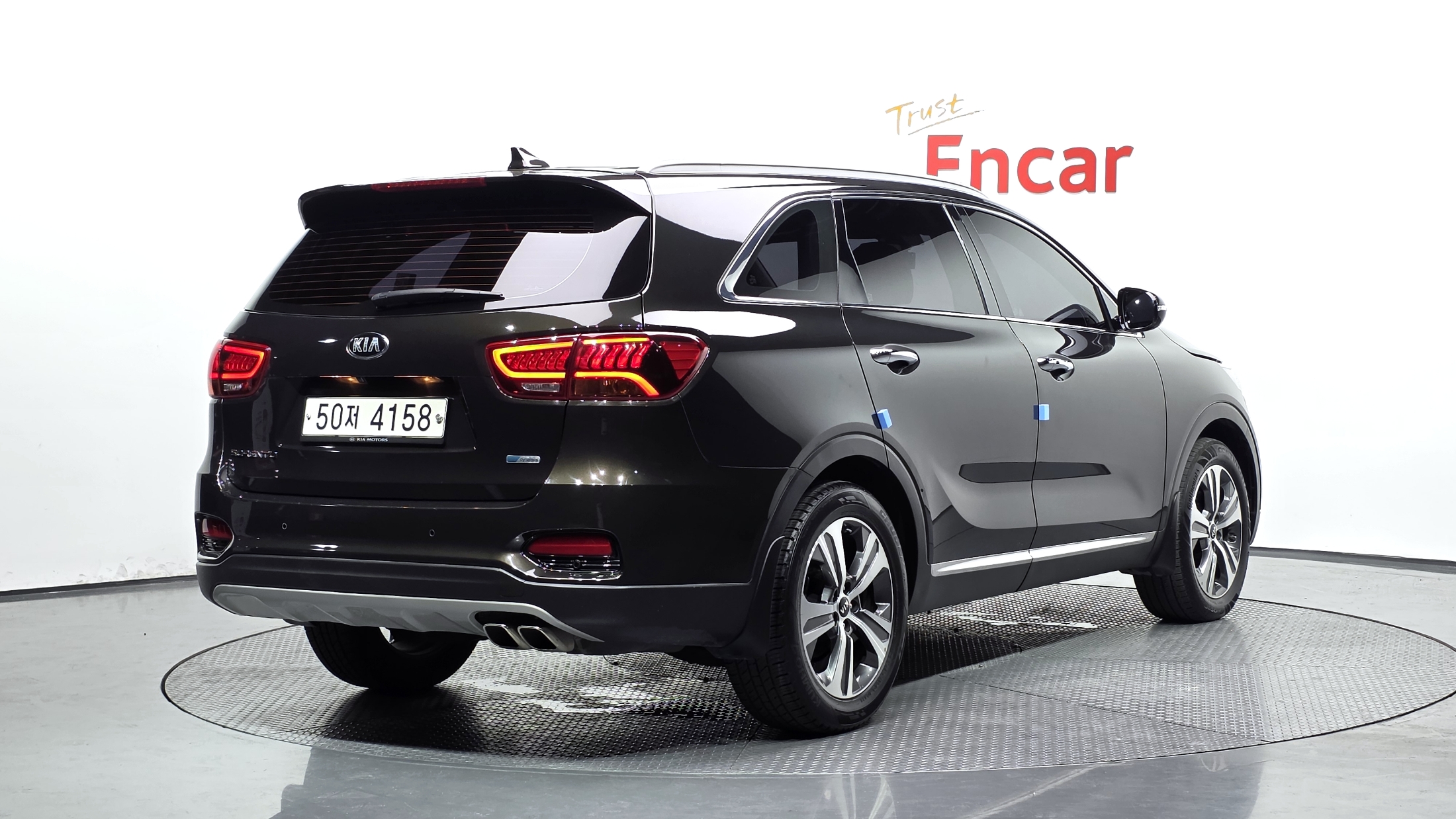KIA SORENTO photo 2