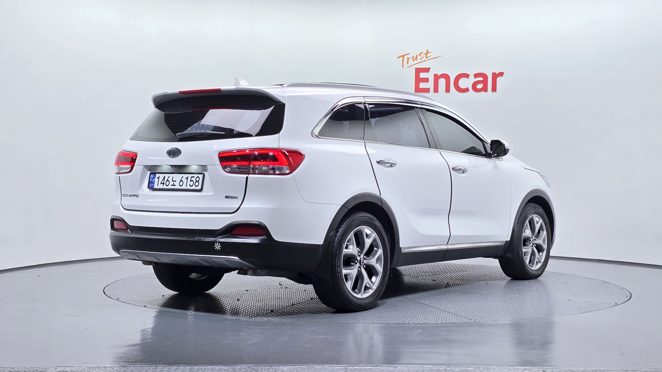 KIA SORENTO photo 2