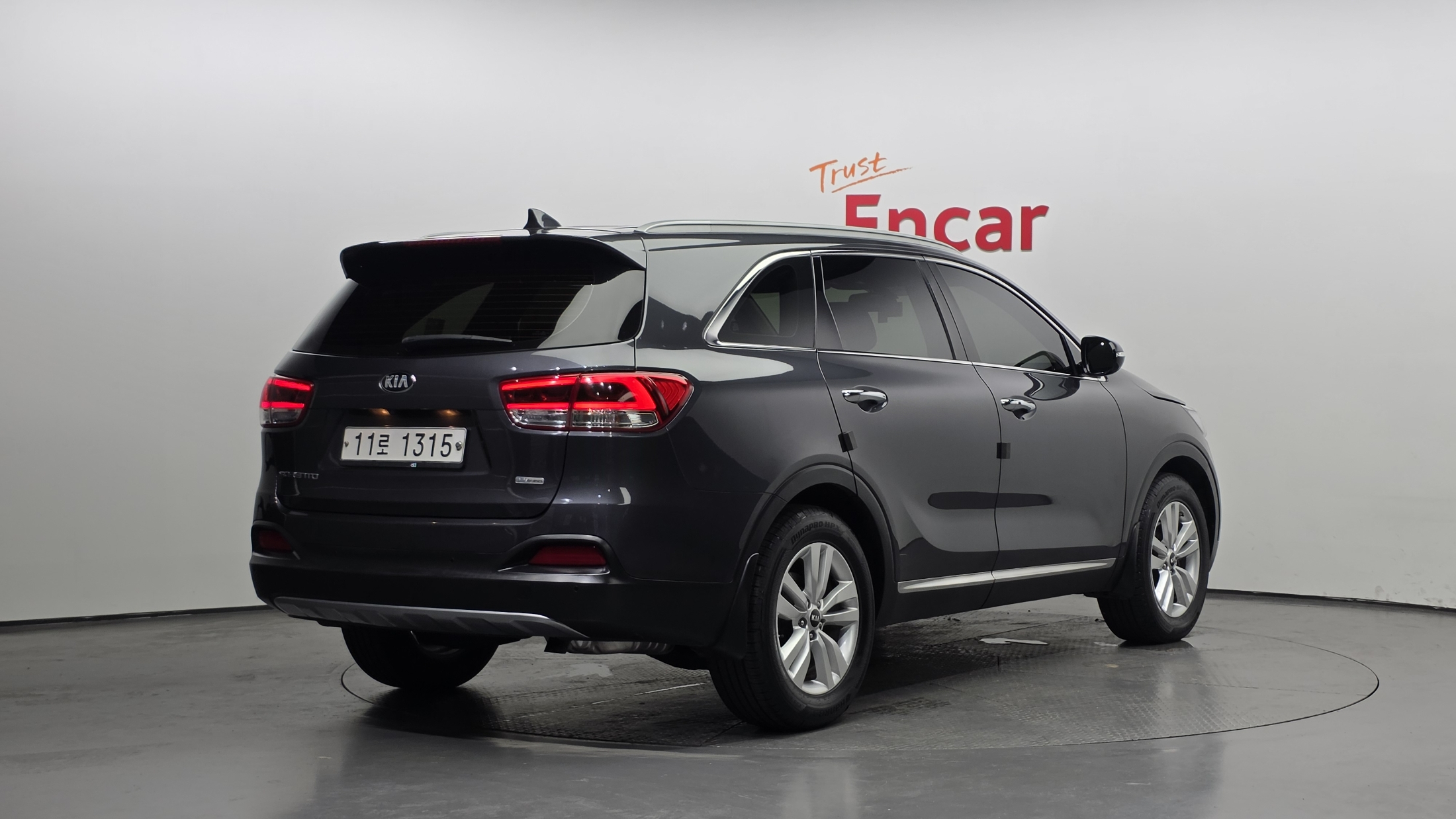 KIA SORENTO photo 2