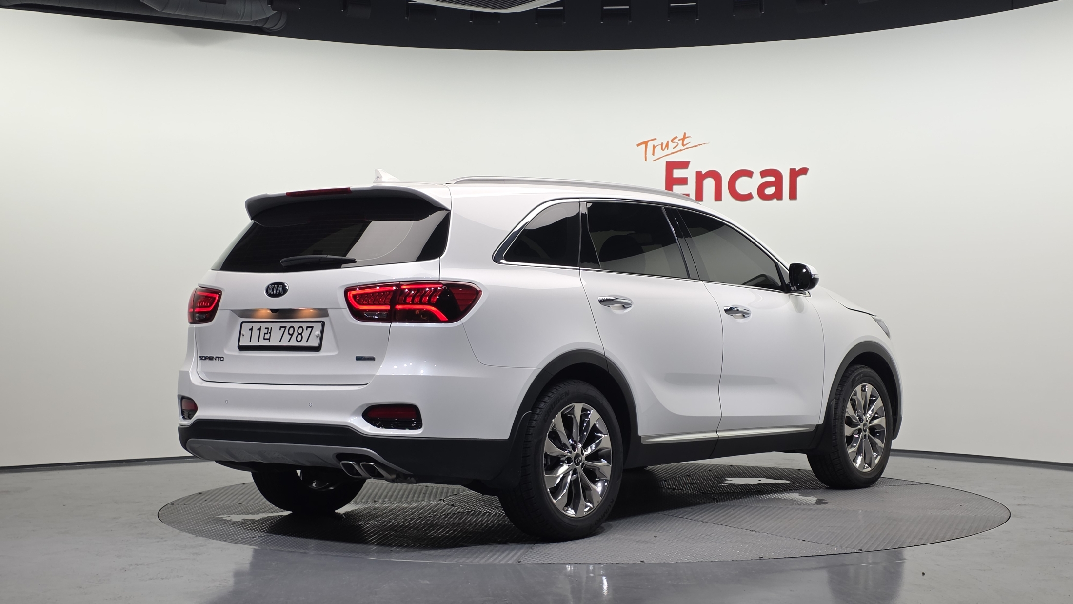 KIA SORENTO photo 2