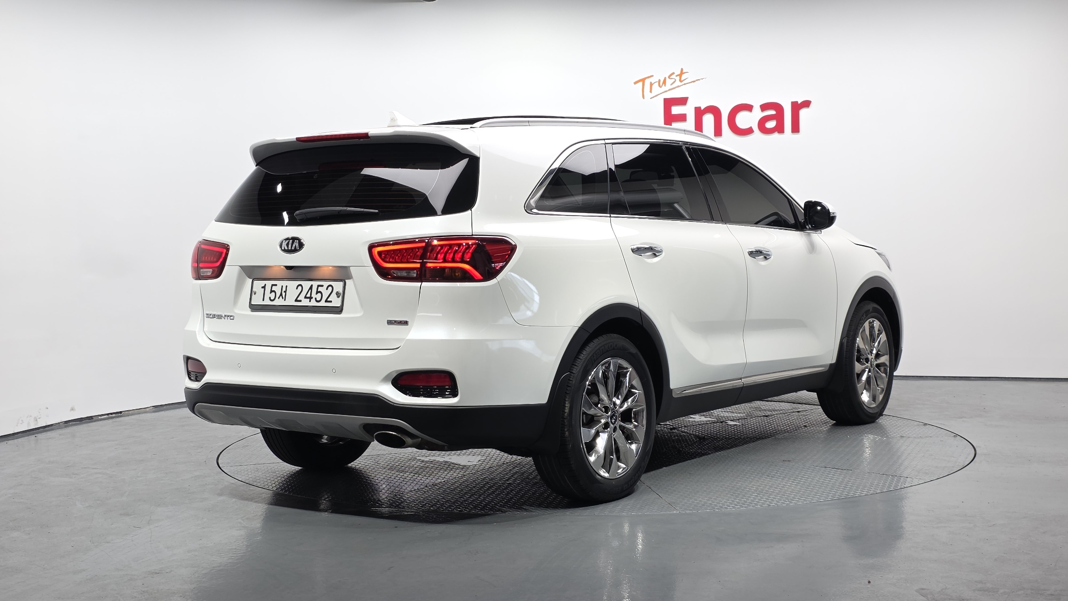 KIA SORENTO photo 2