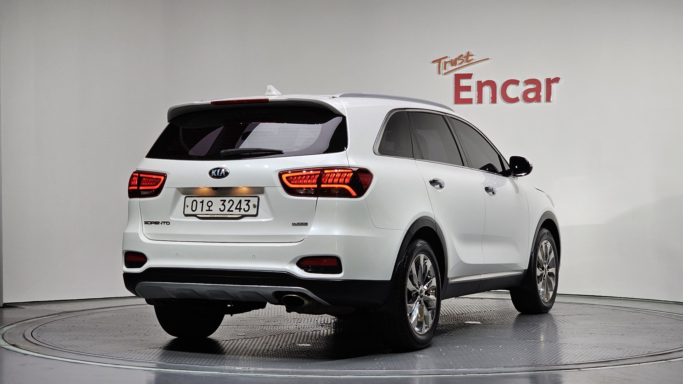 KIA SORENTO photo 2