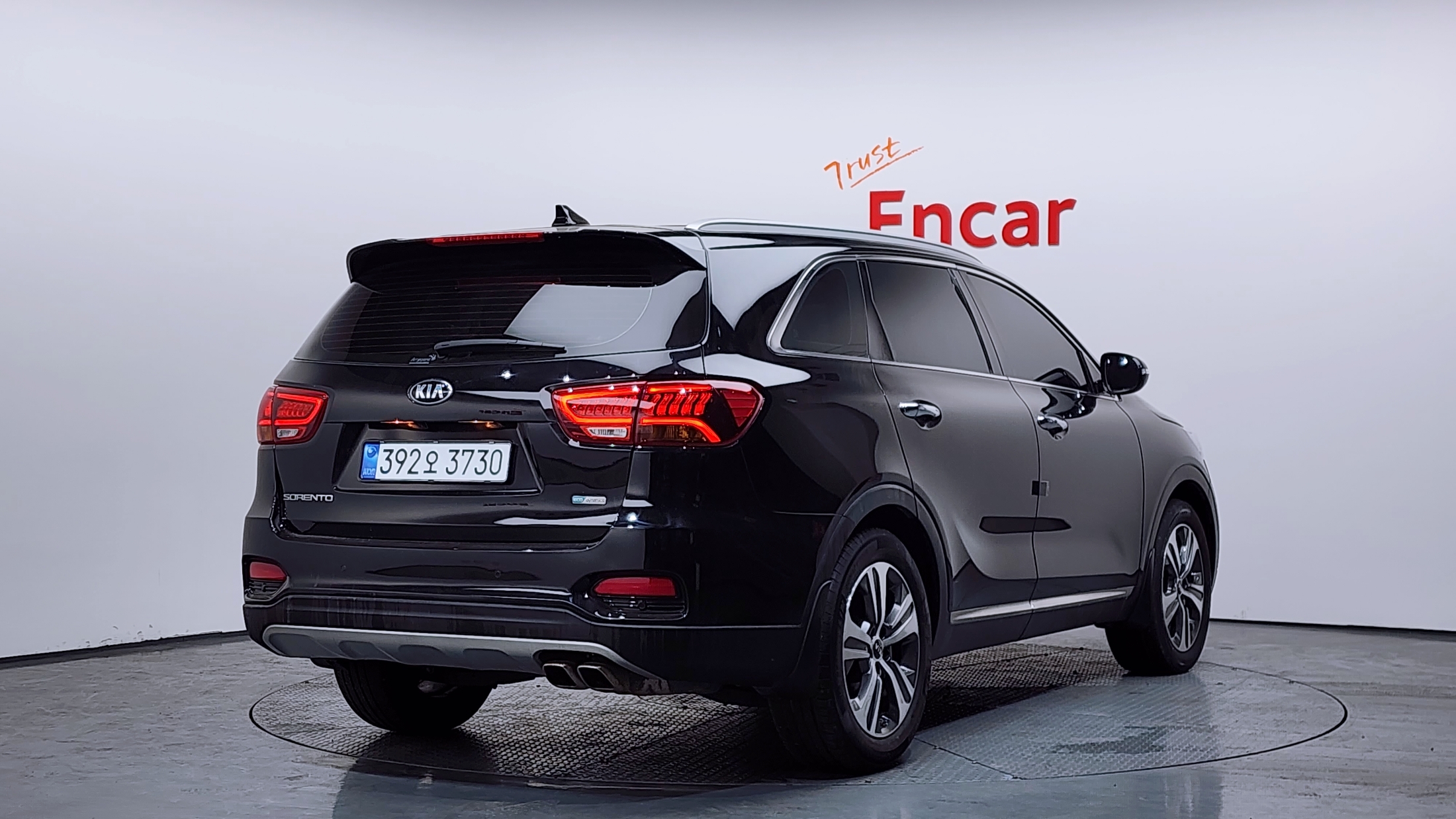 KIA SORENTO photo 2