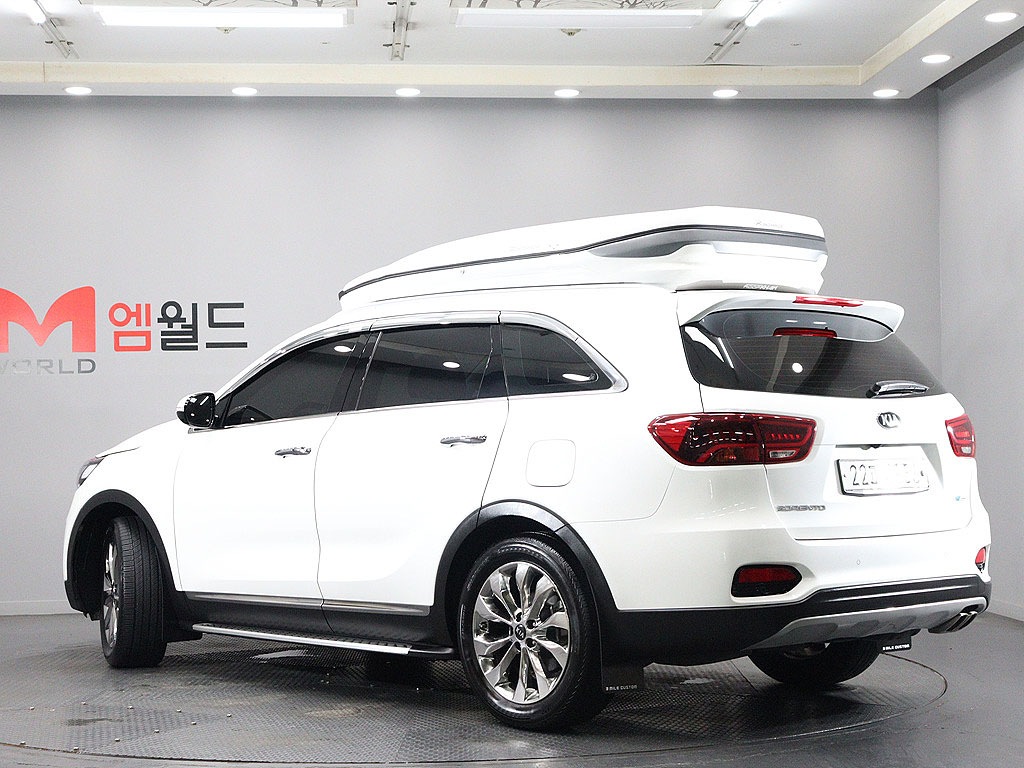 KIA SORENTO photo 3