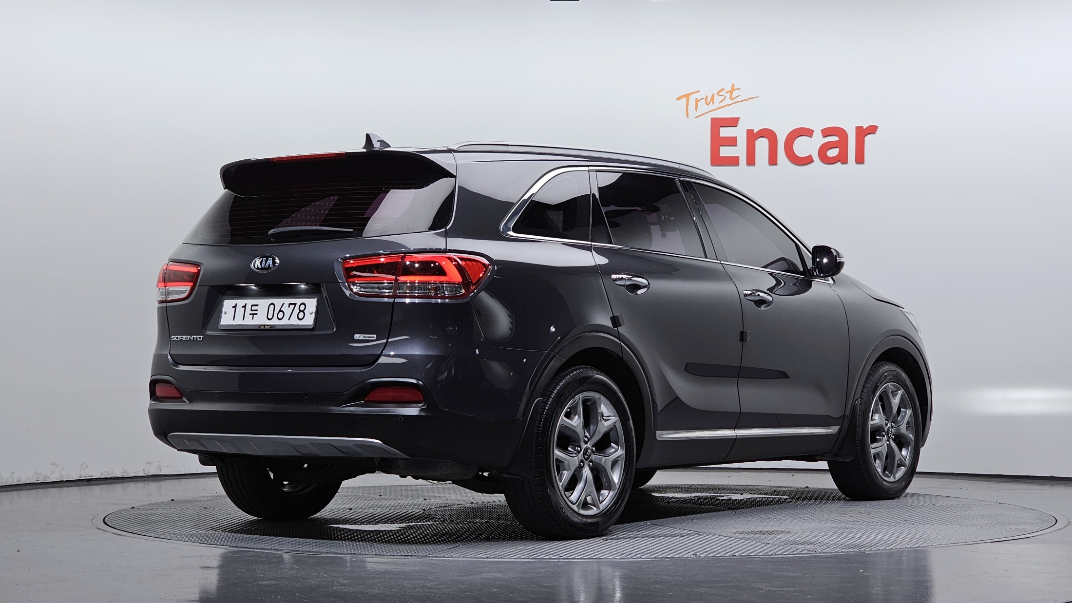 KIA SORENTO photo 2