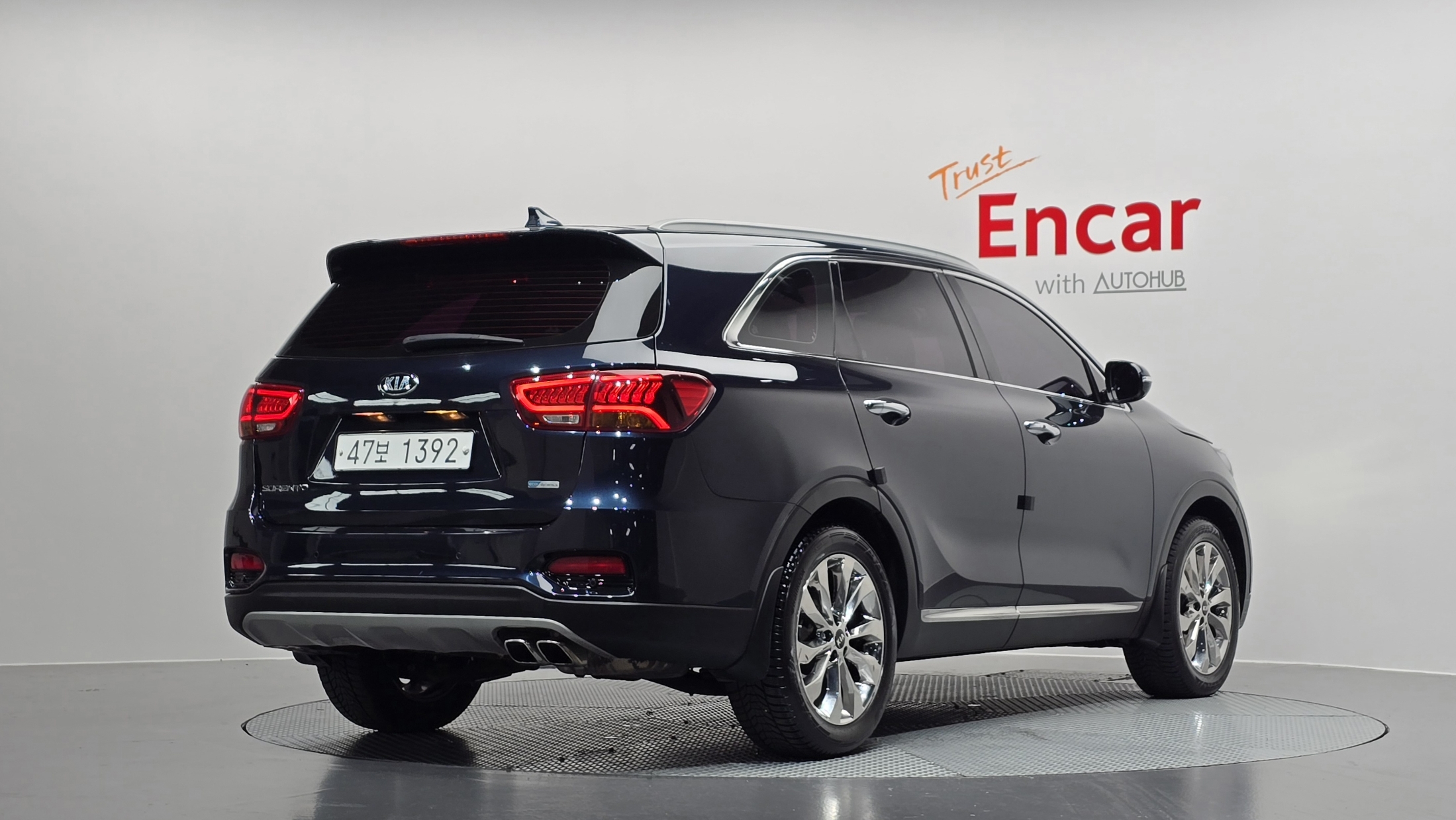 KIA SORENTO photo 2