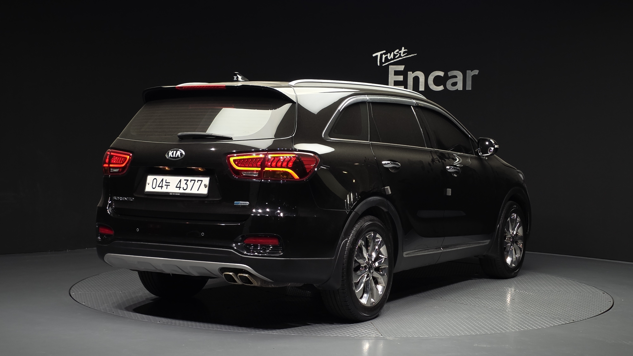KIA SORENTO photo 2