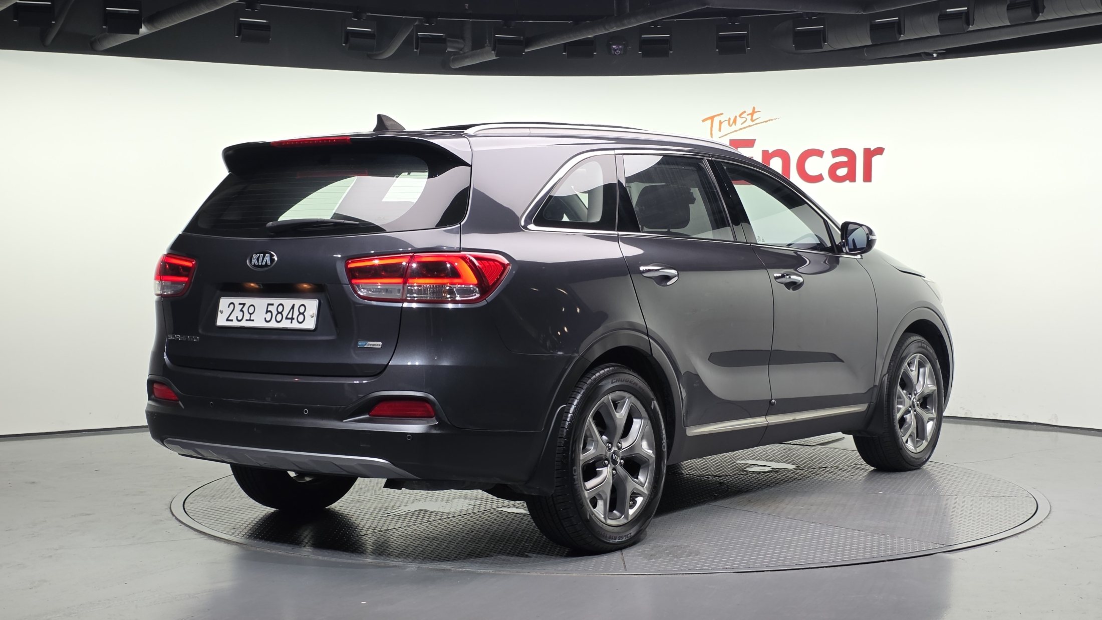 KIA SORENTO photo 2