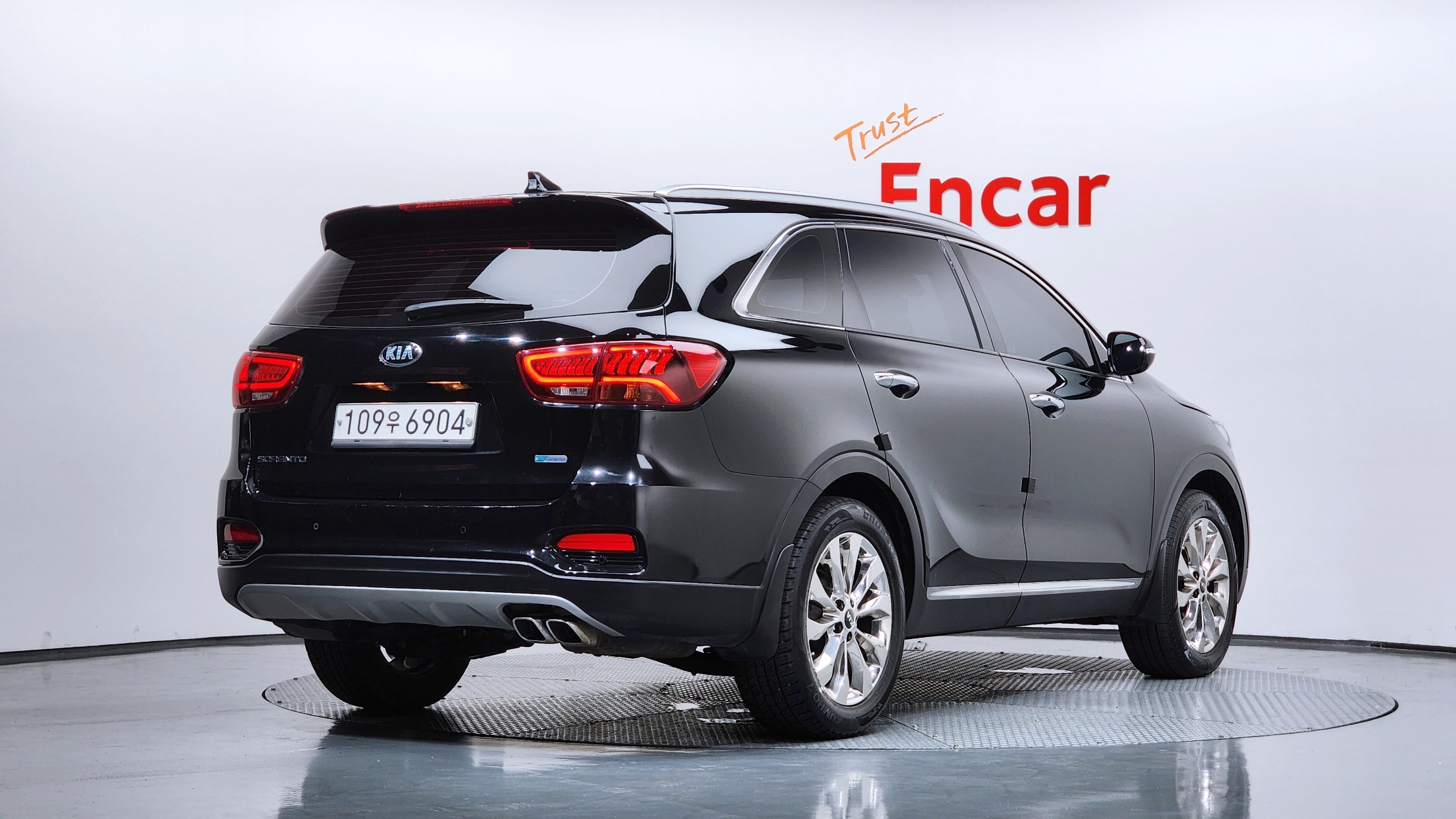 KIA SORENTO photo 2
